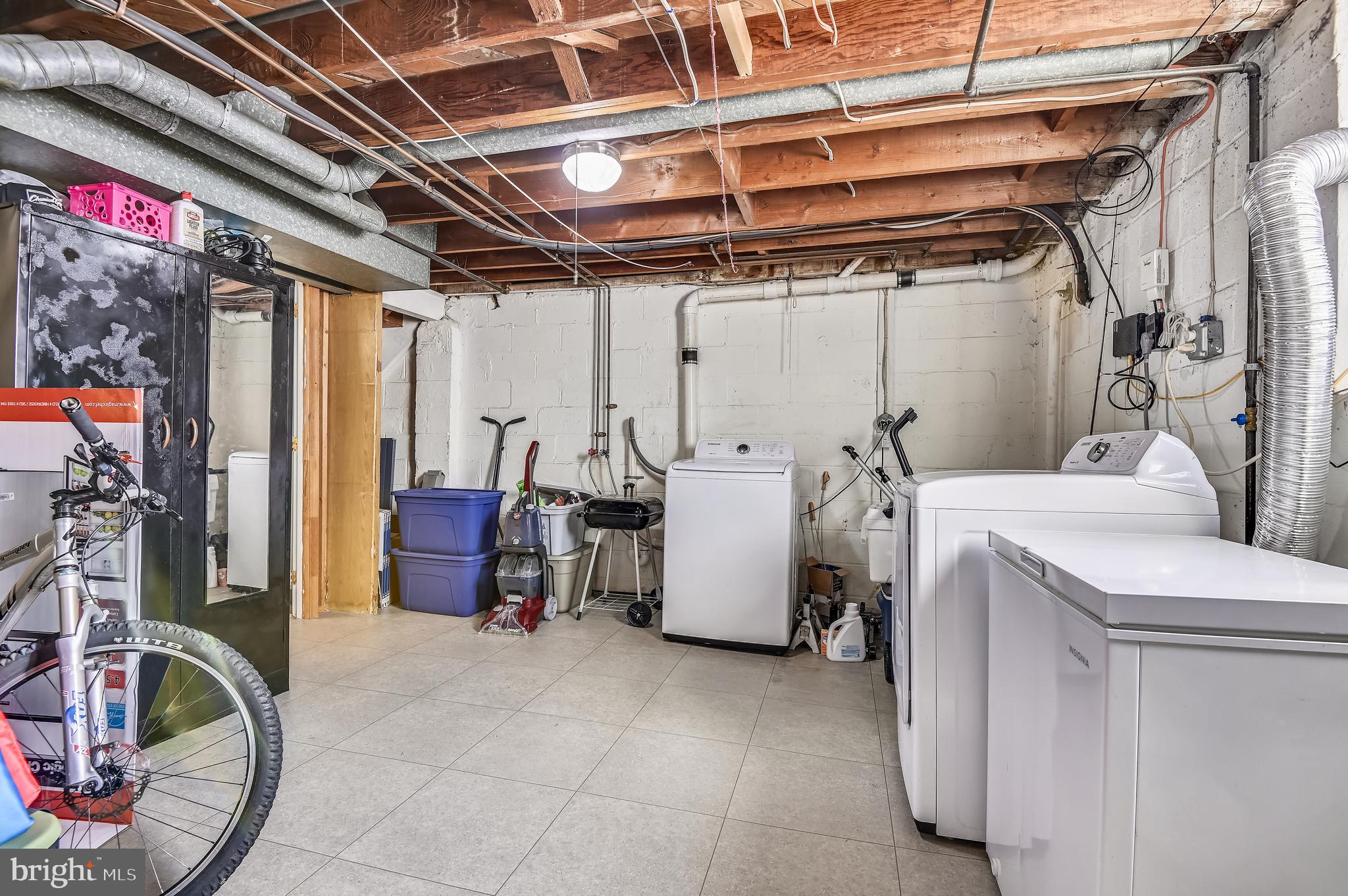 CHARLESMONT - Residential