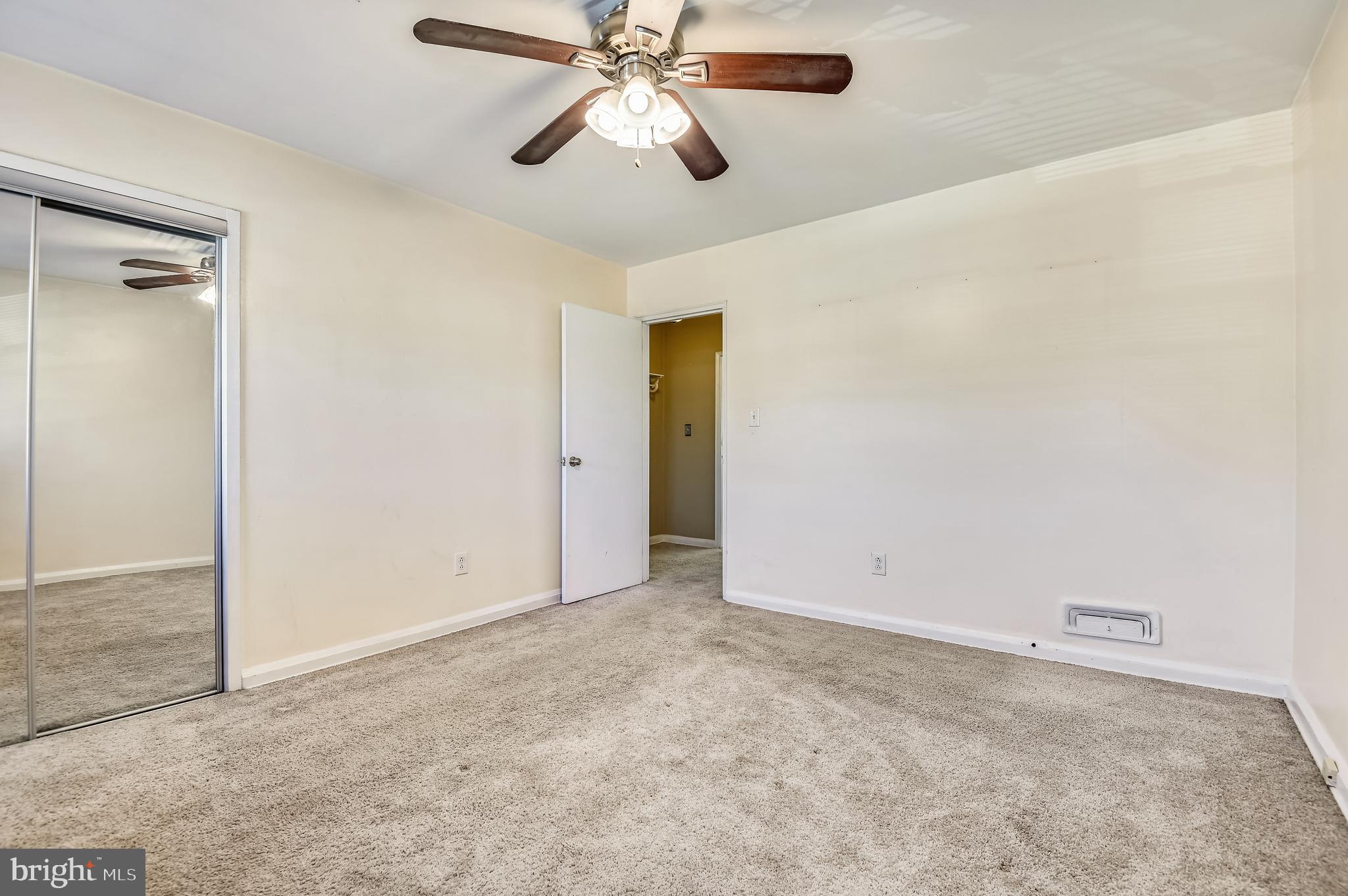 CHARLESMONT - Residential