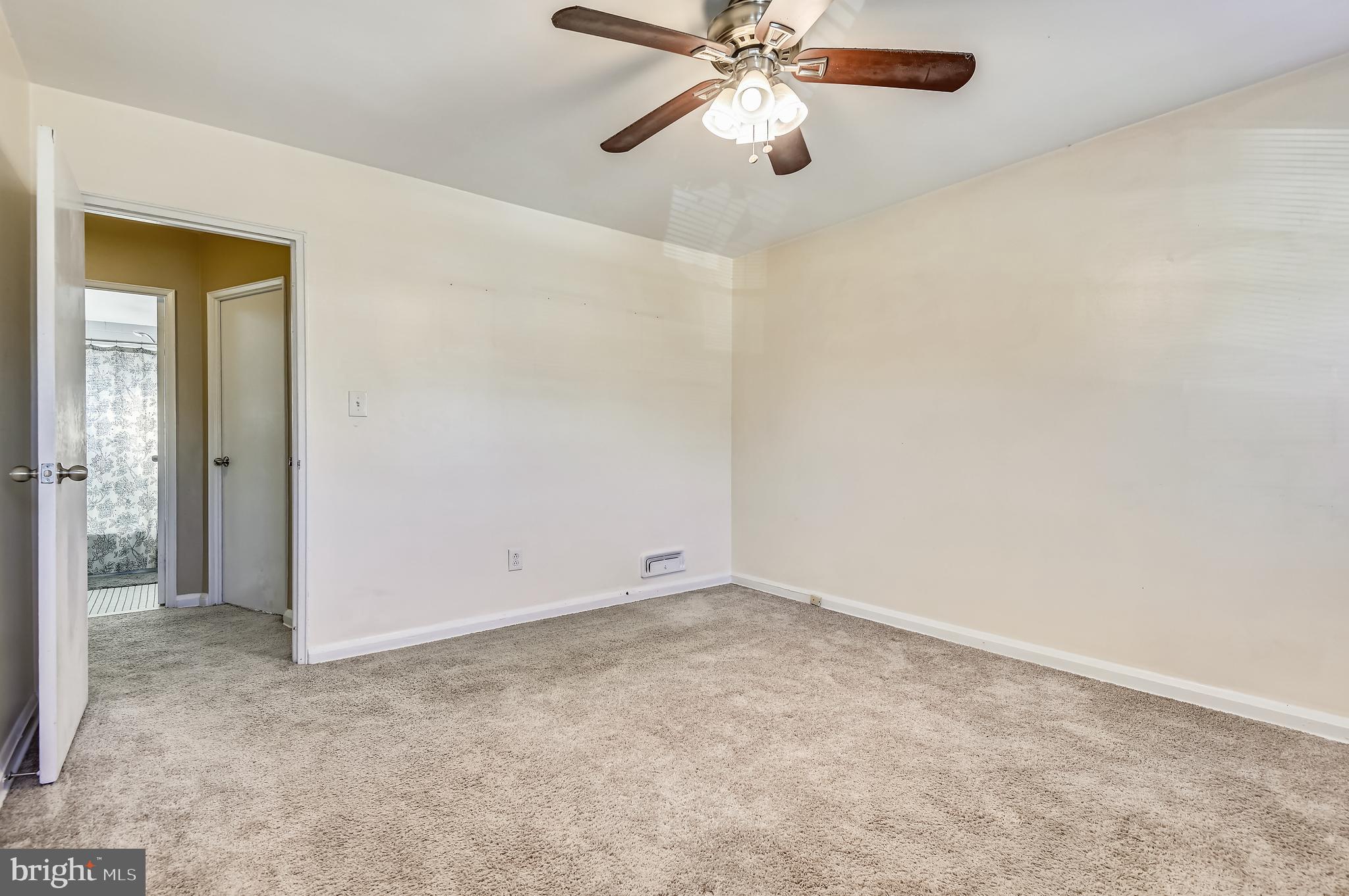 CHARLESMONT - Residential