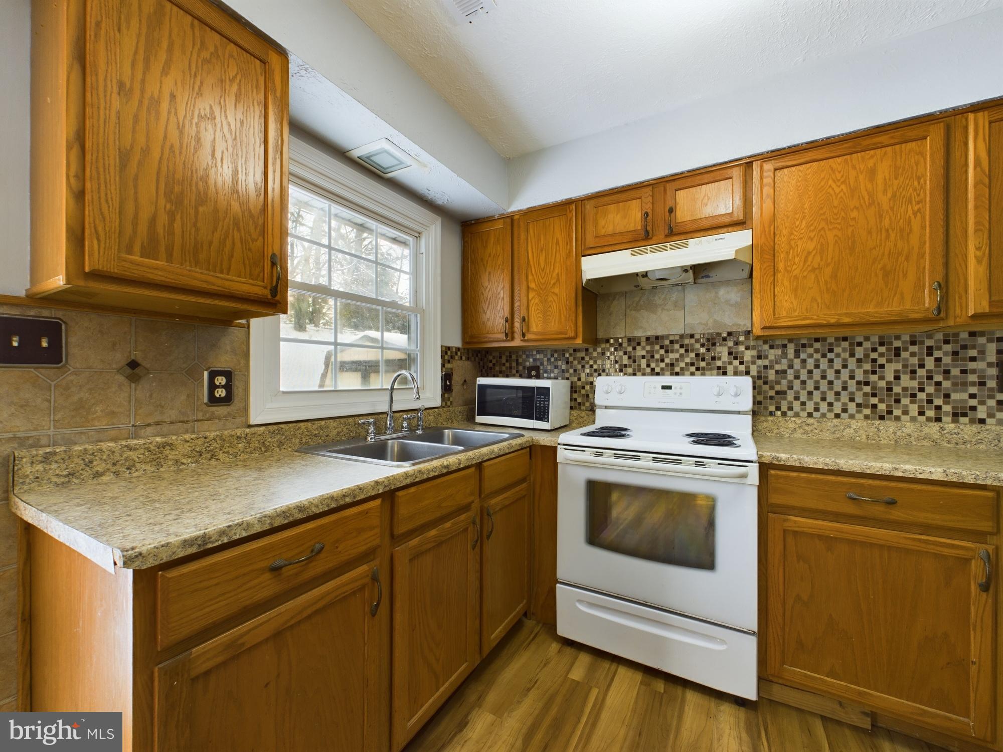 HOFFMAN HEIGHTS - Residential Lease