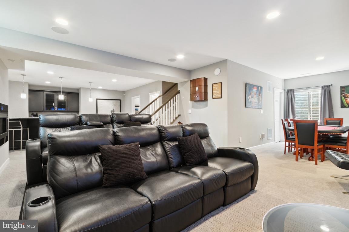 ONE LOUDOUN LAND BAY B - Residential