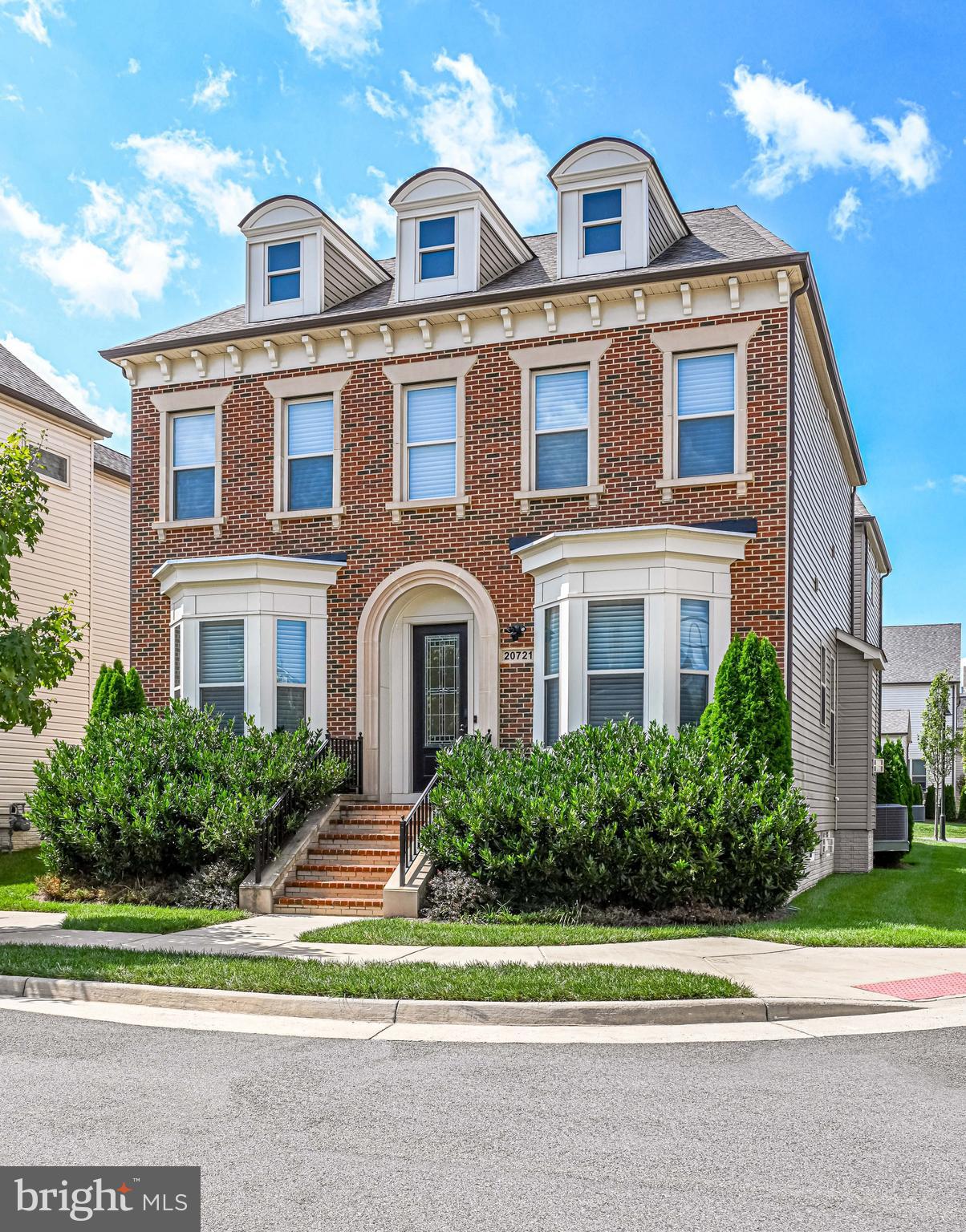 ONE LOUDOUN LAND BAY B - Residential