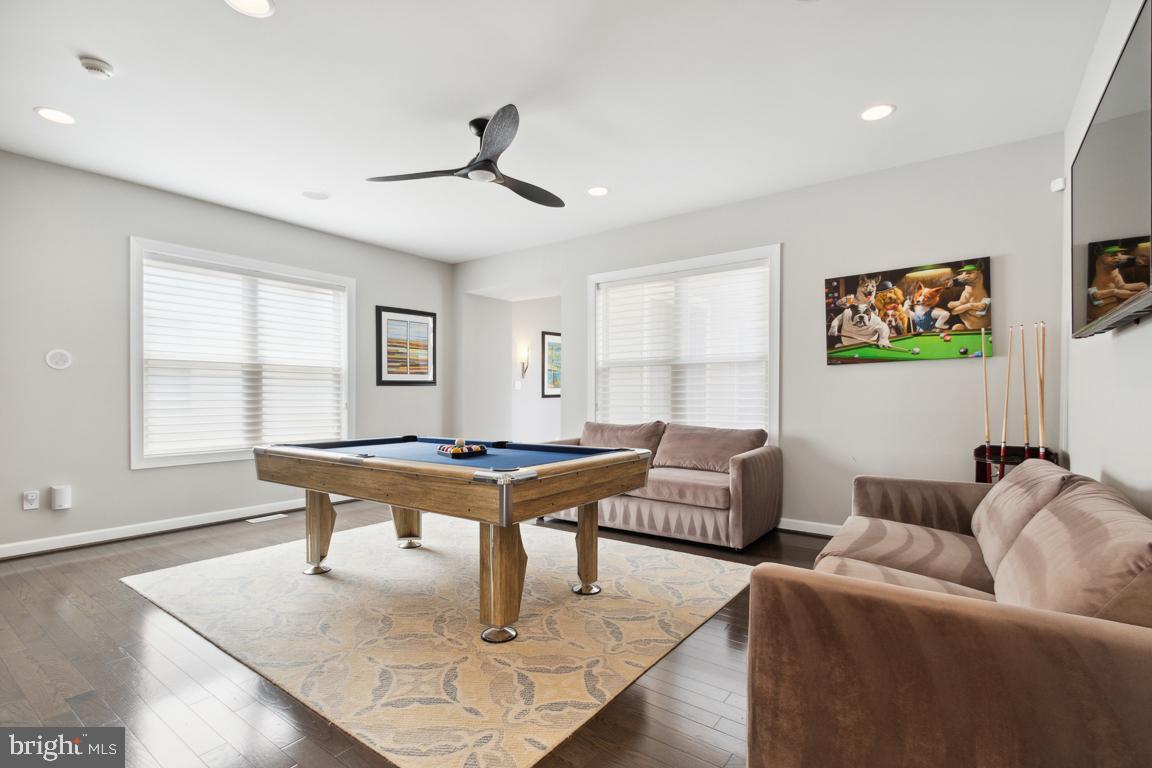 ONE LOUDOUN LAND BAY B - Residential