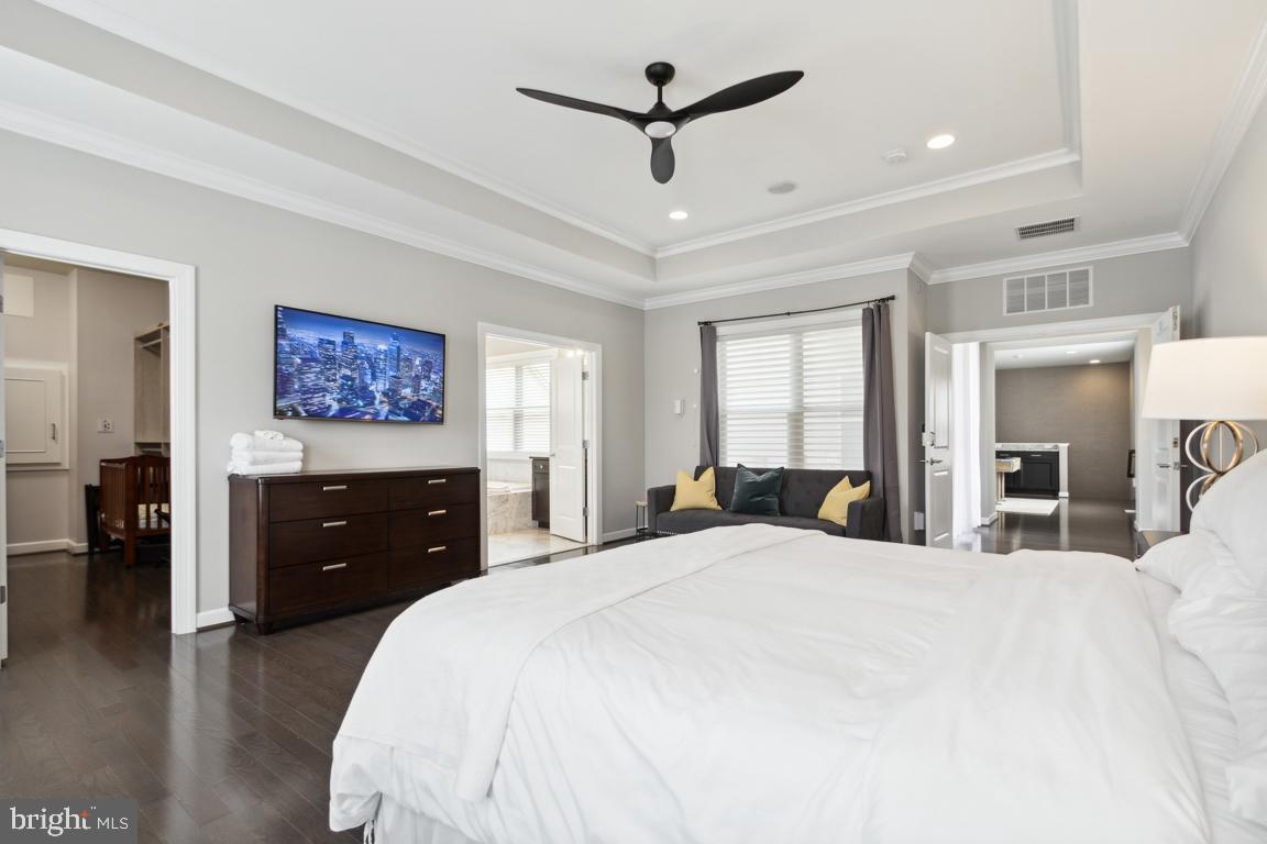 ONE LOUDOUN LAND BAY B - Residential