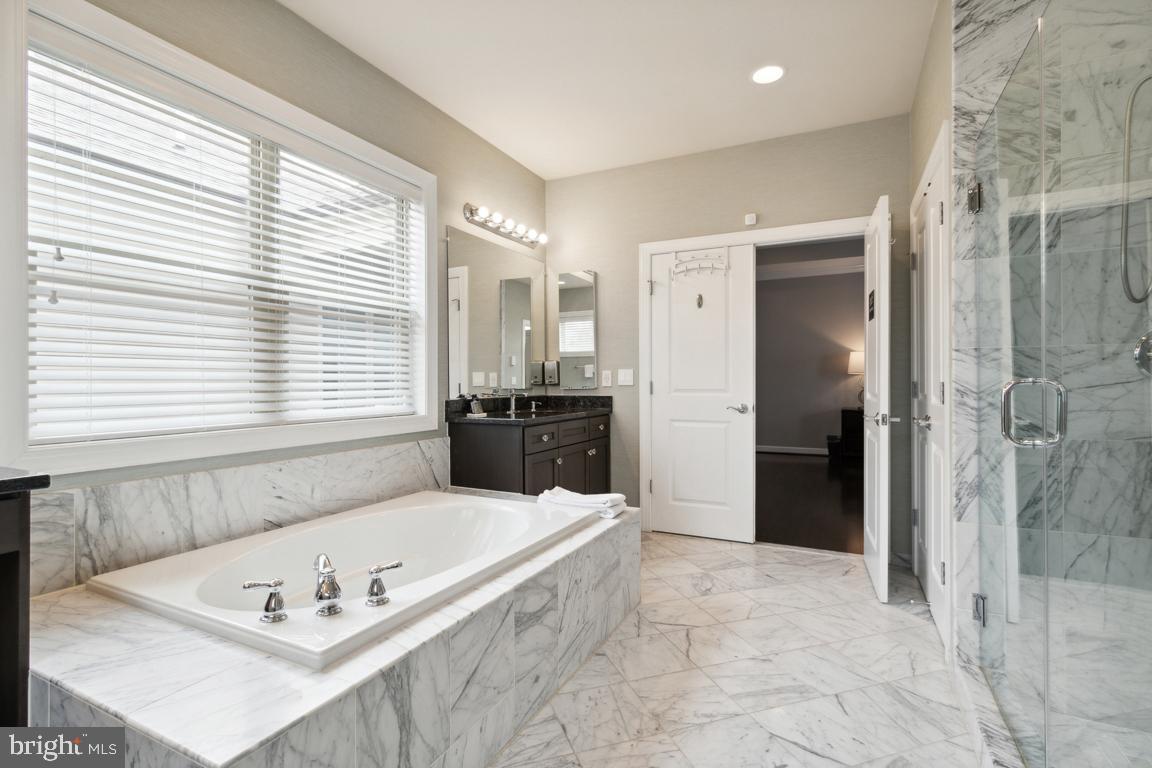 ONE LOUDOUN LAND BAY B - Residential