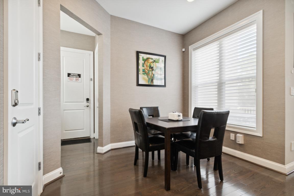 ONE LOUDOUN LAND BAY B - Residential