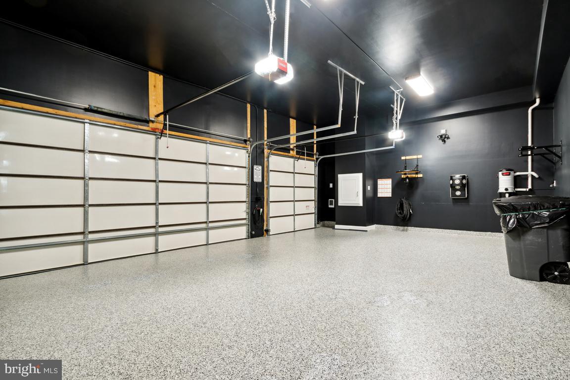 ONE LOUDOUN LAND BAY B - Residential