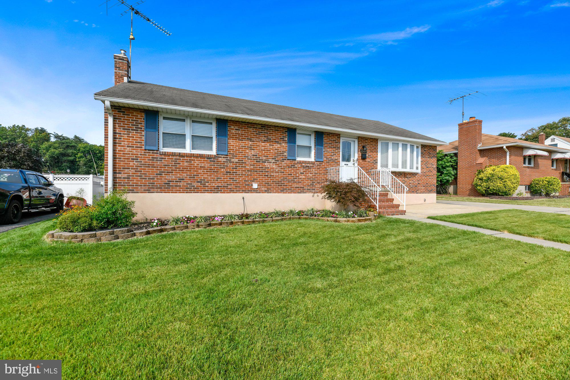 CAMELOT - Residential