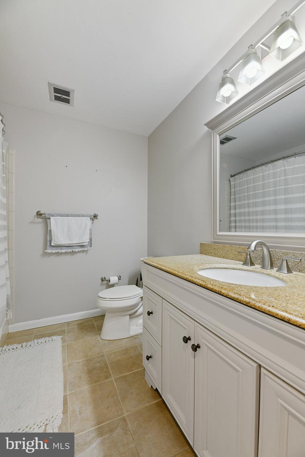 CAMELOT - Residential