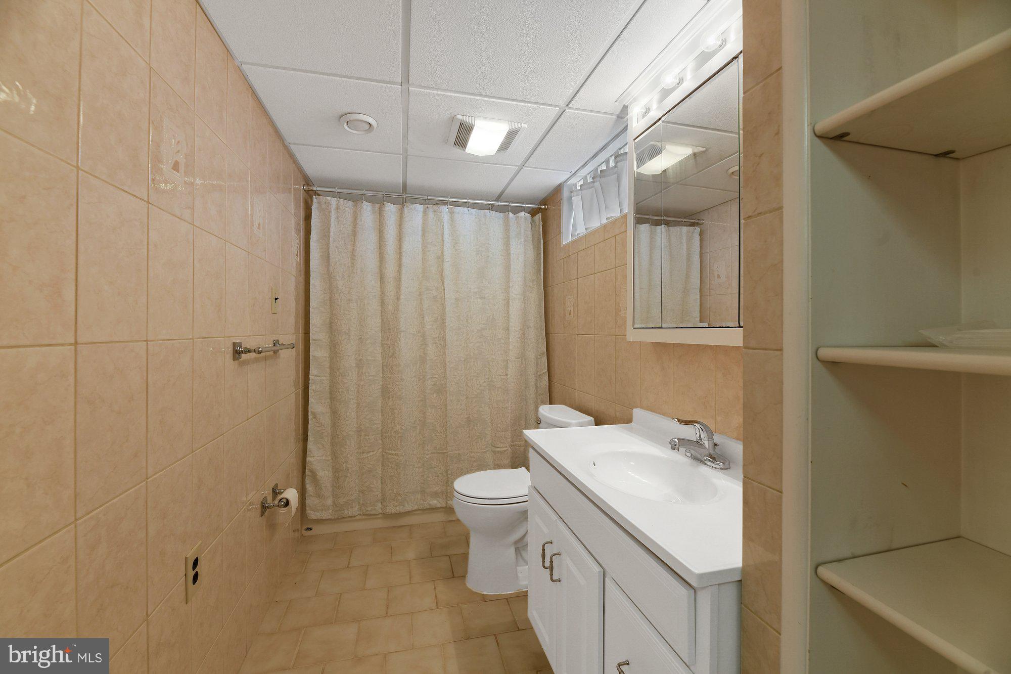 CAMELOT - Residential