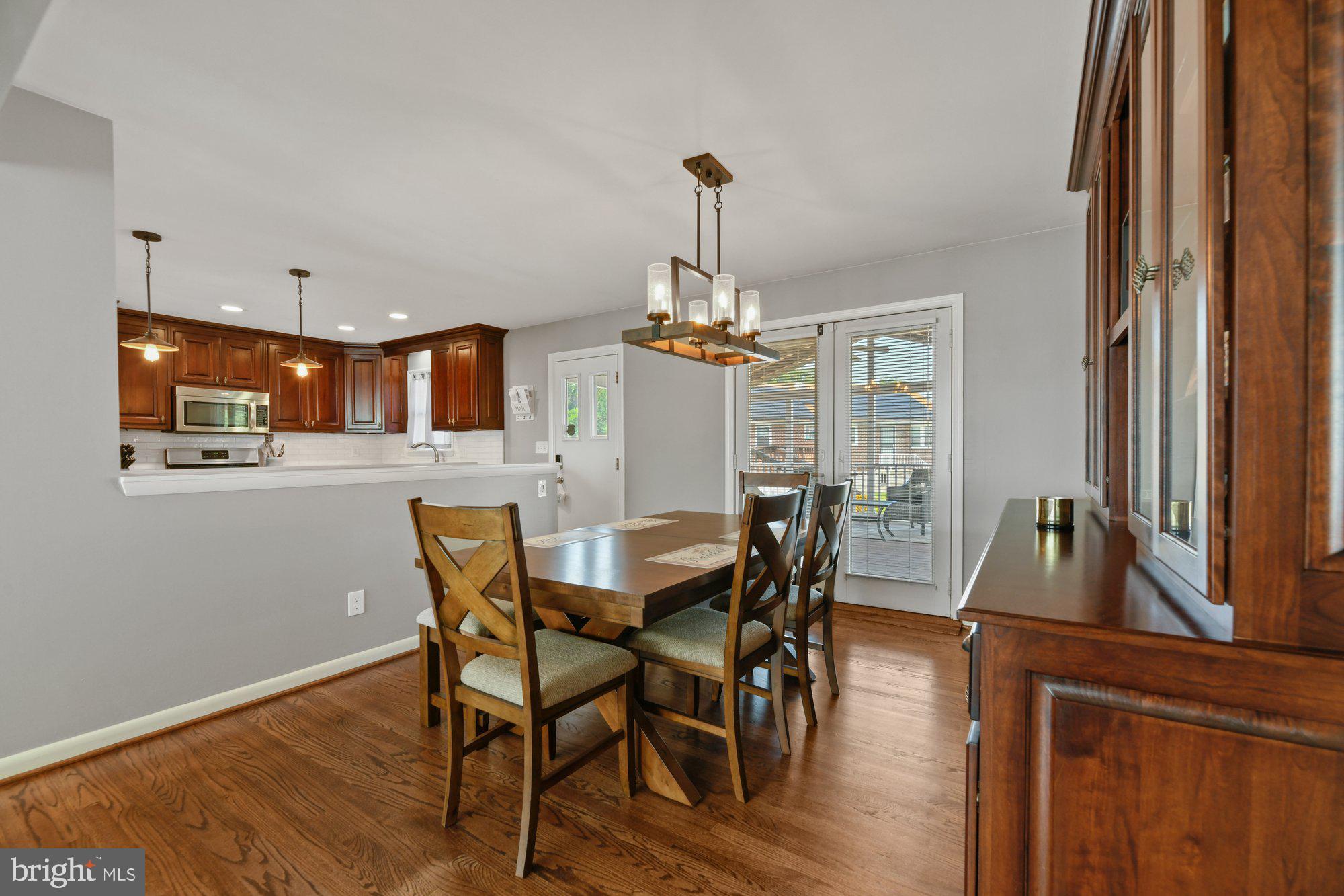 CAMELOT - Residential