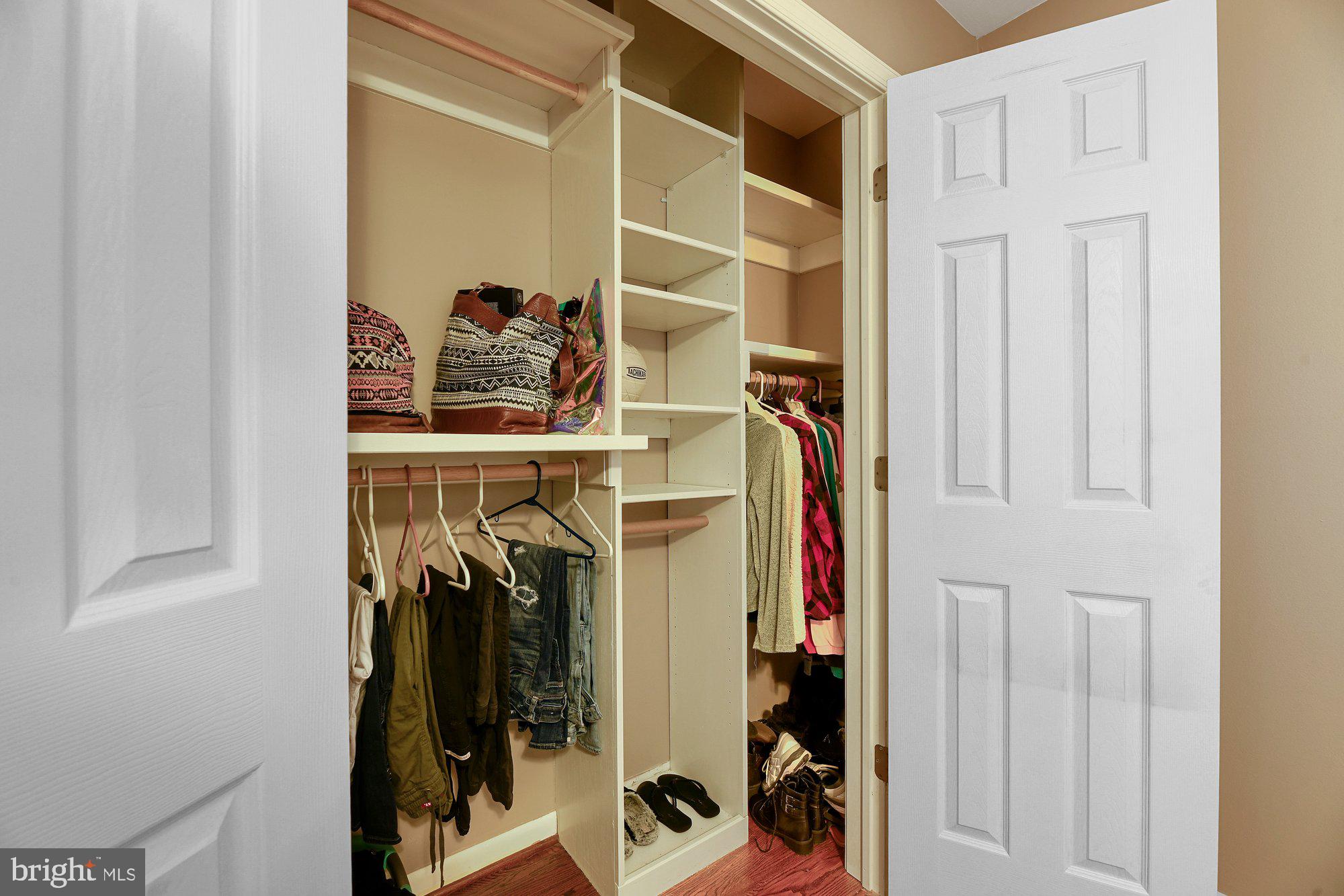 CAMELOT - Residential