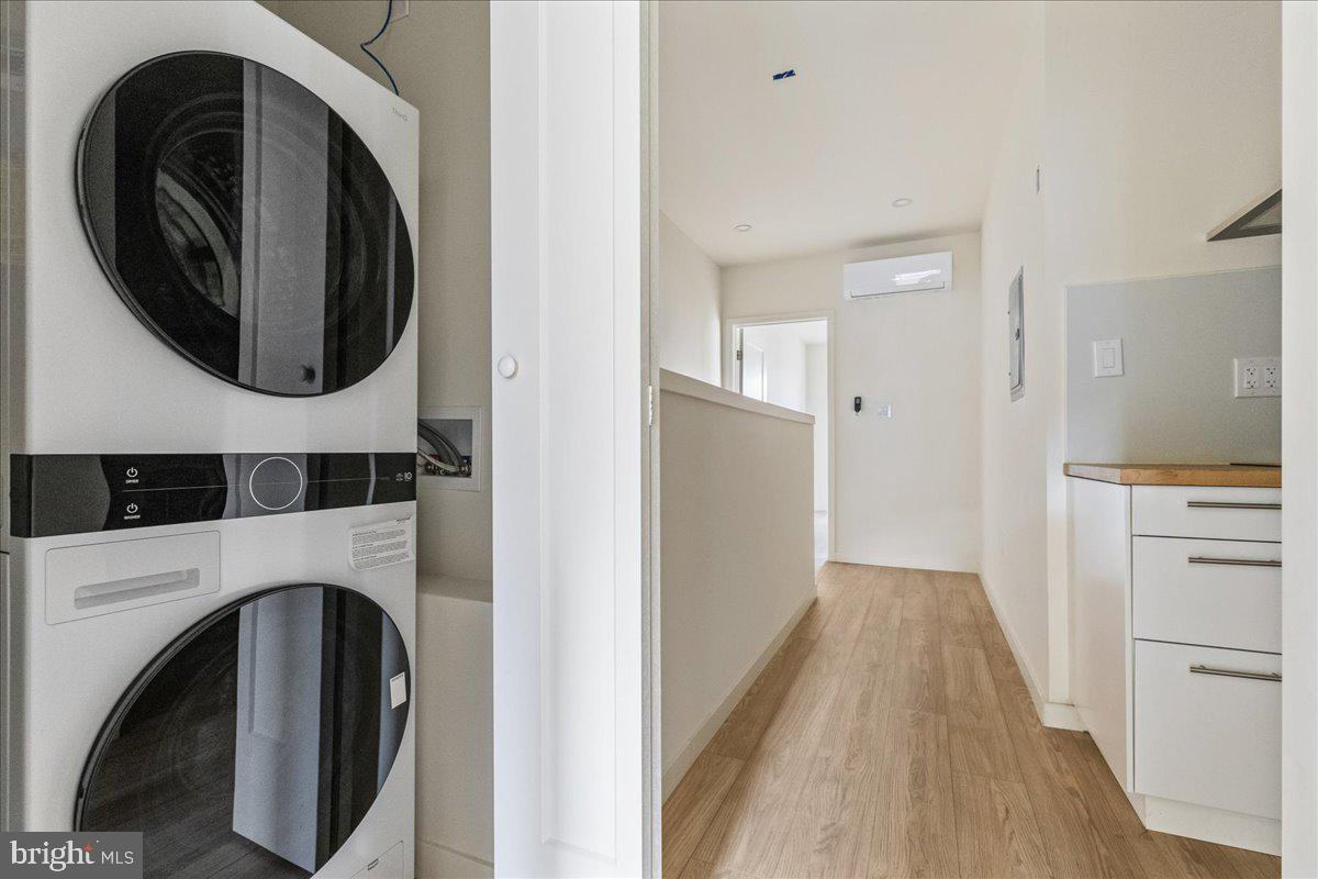 UNIVERSITY CITY - Residential Lease