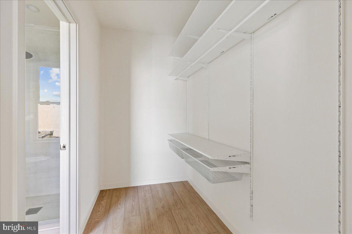 UNIVERSITY CITY - Residential Lease