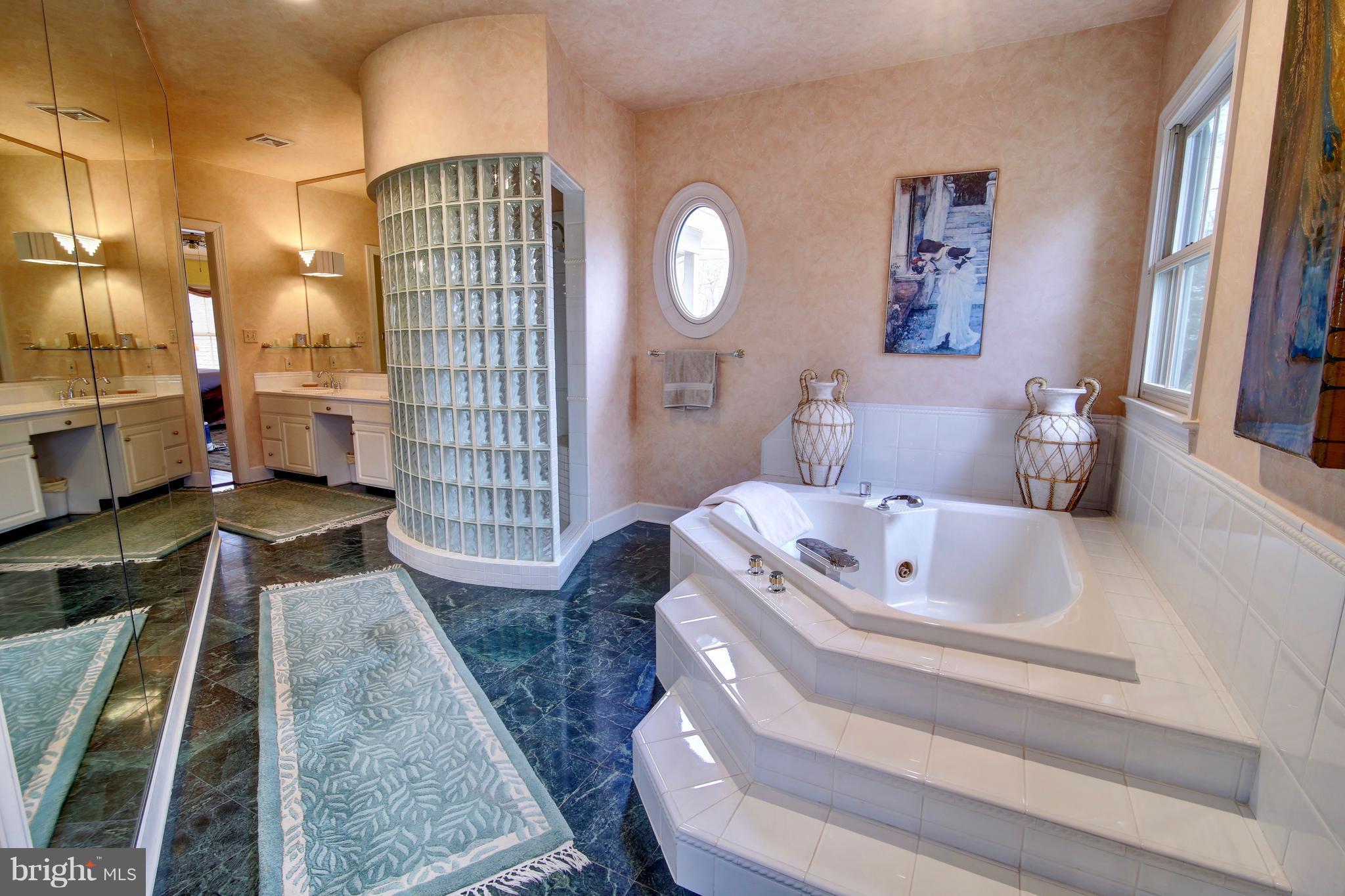 HERTZ DIVISION - Residential