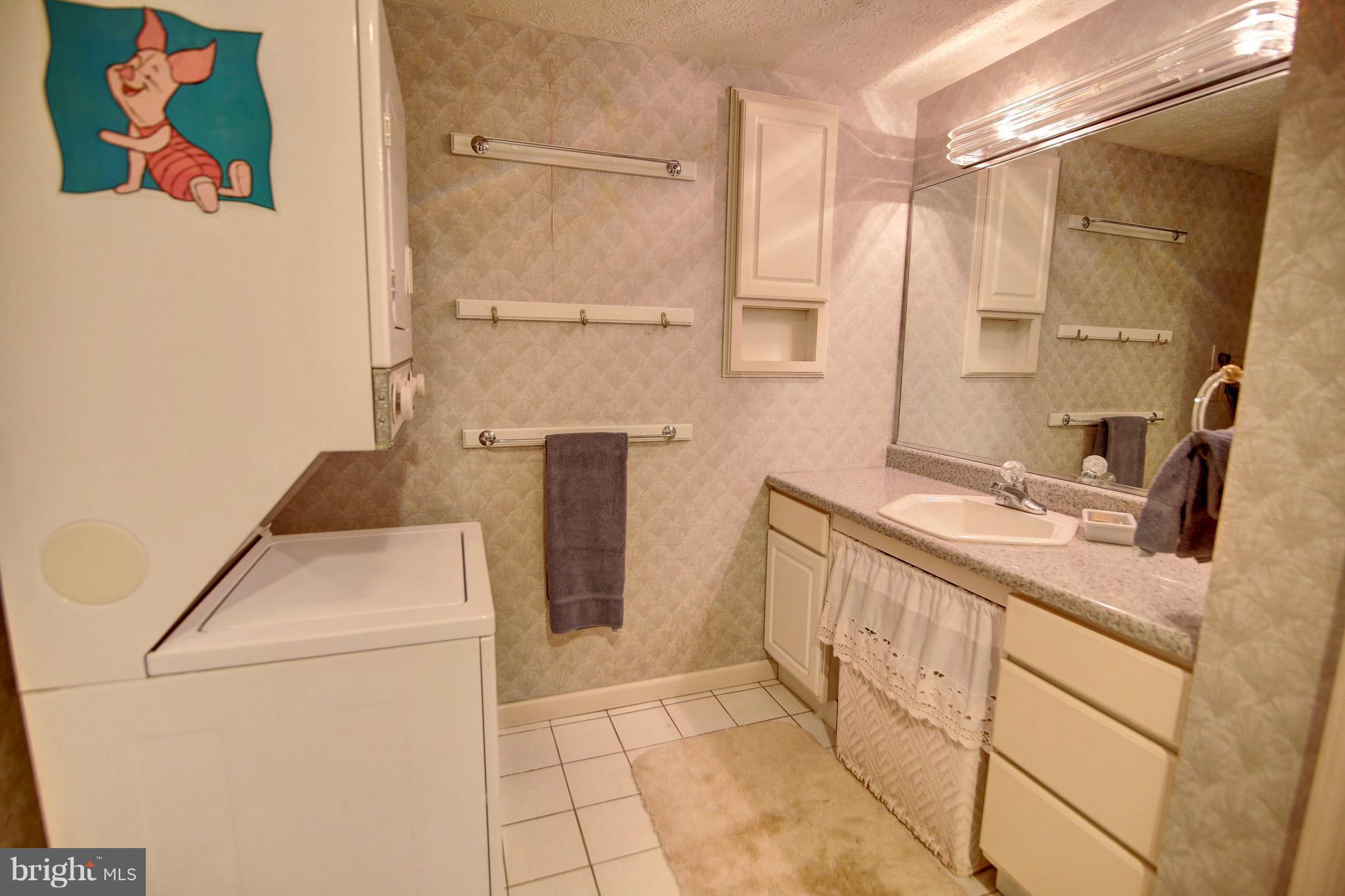 HERTZ DIVISION - Residential