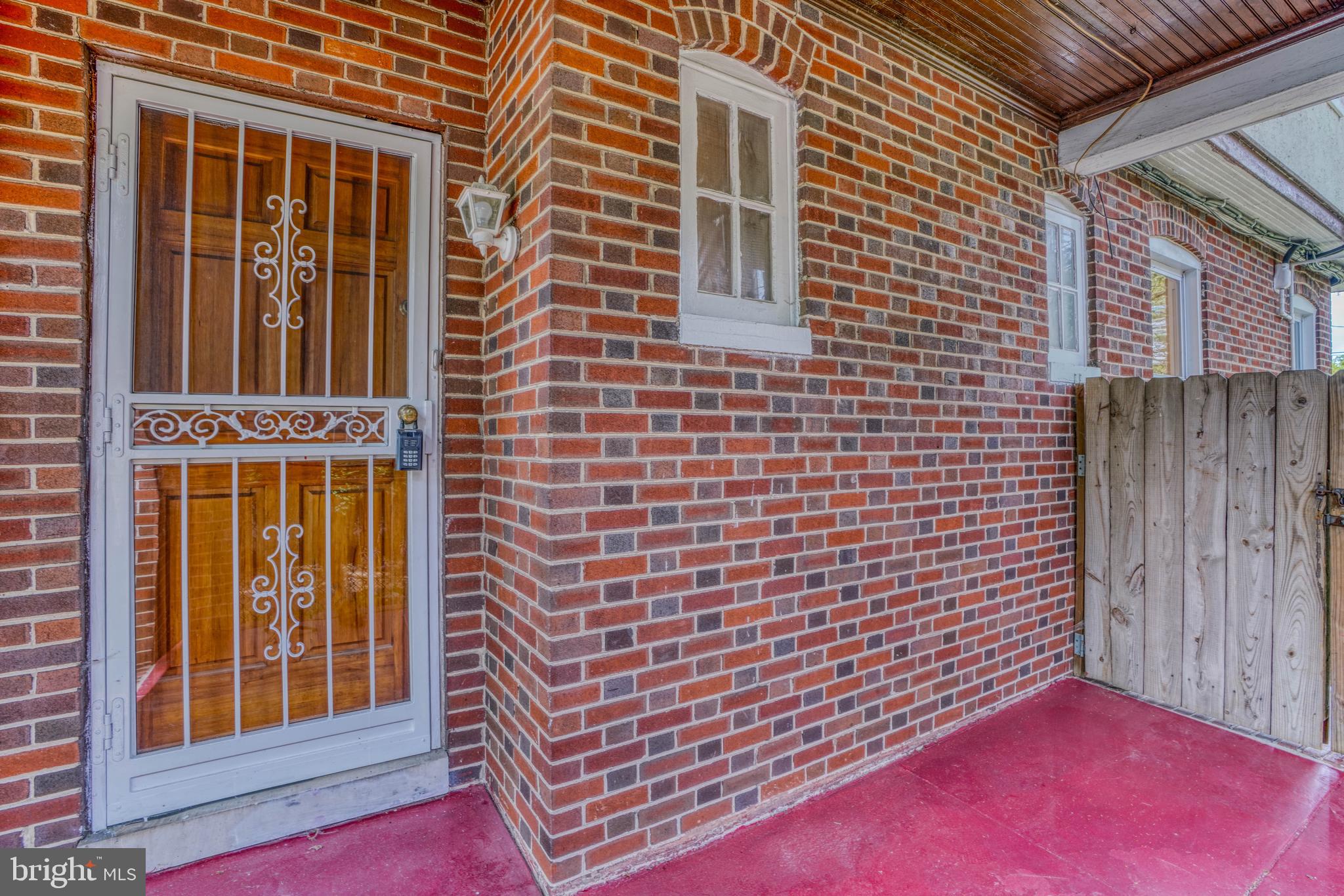 HUNTING RIDGE HISTORIC DISTRICT - Residential Lease