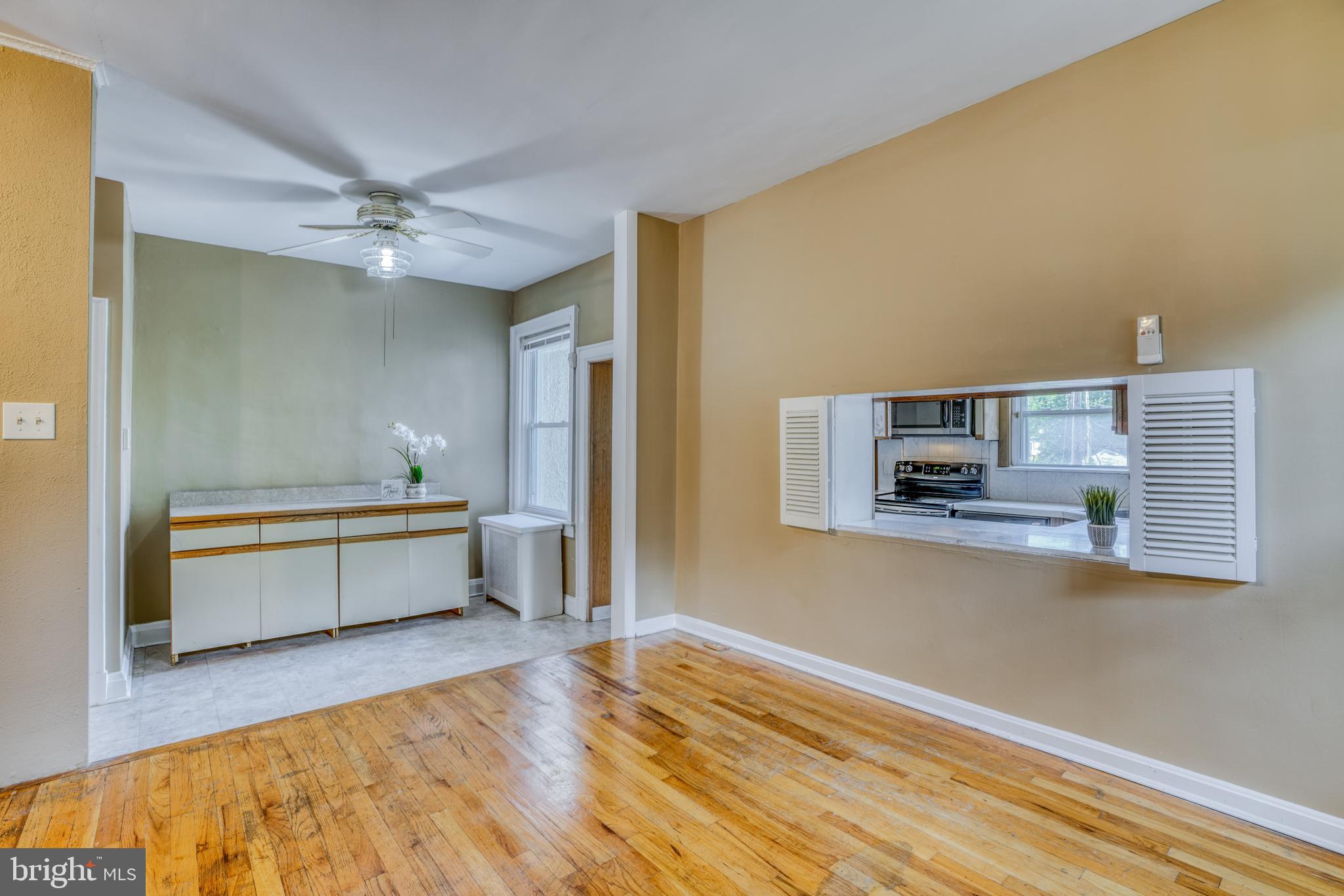 HUNTING RIDGE HISTORIC DISTRICT - Residential Lease