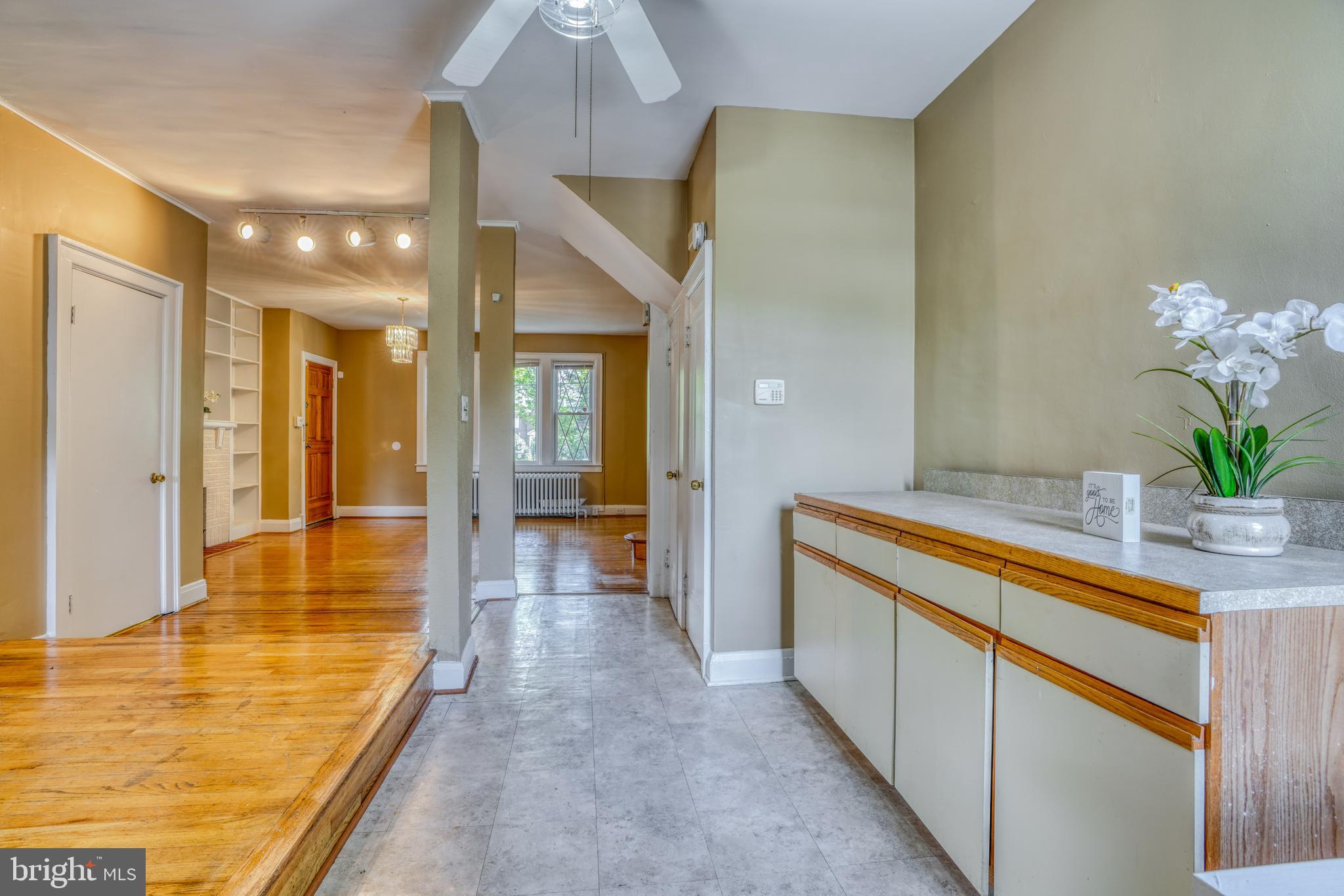 HUNTING RIDGE HISTORIC DISTRICT - Residential Lease