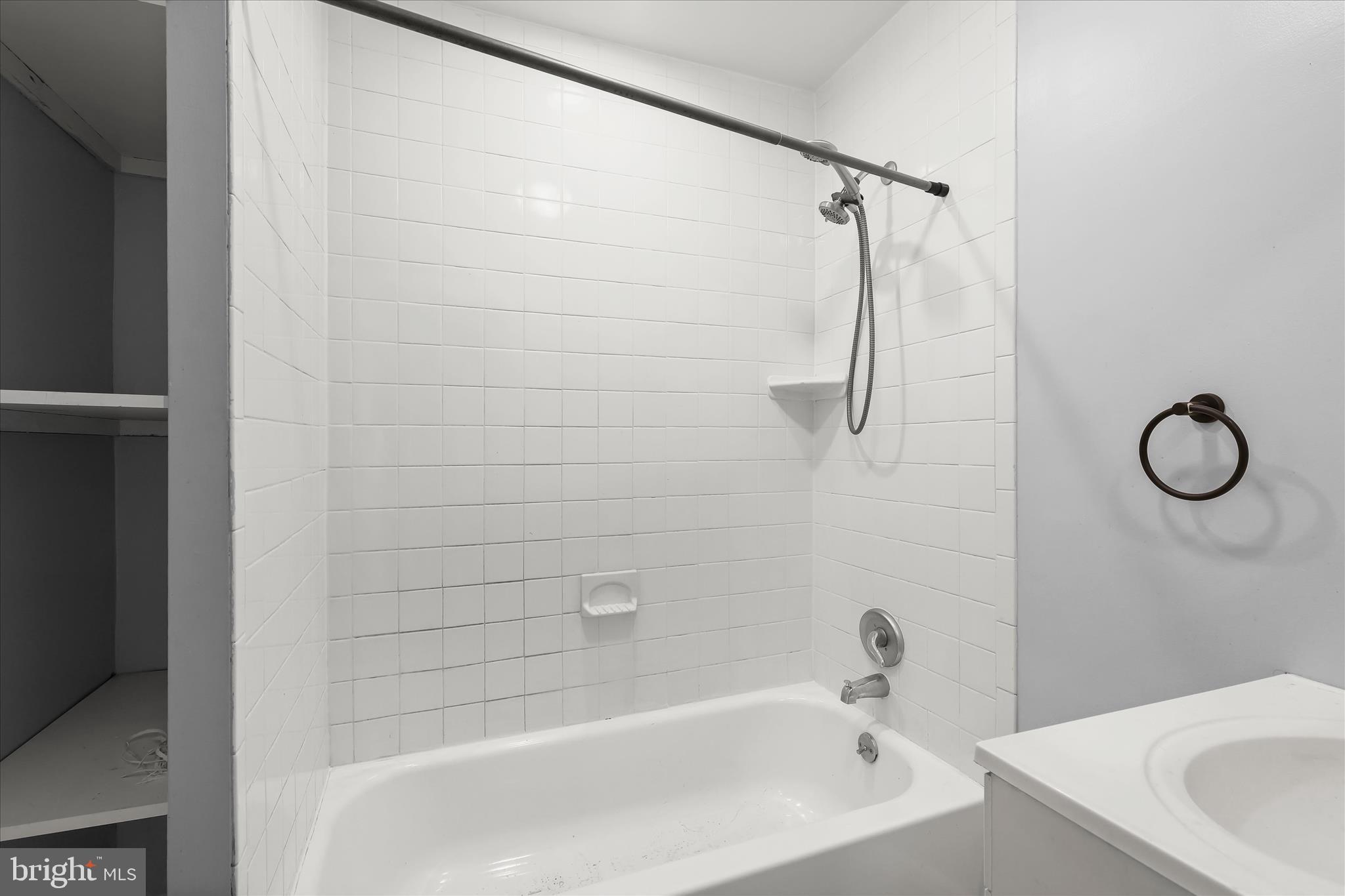 GREEKTOWN - Residential