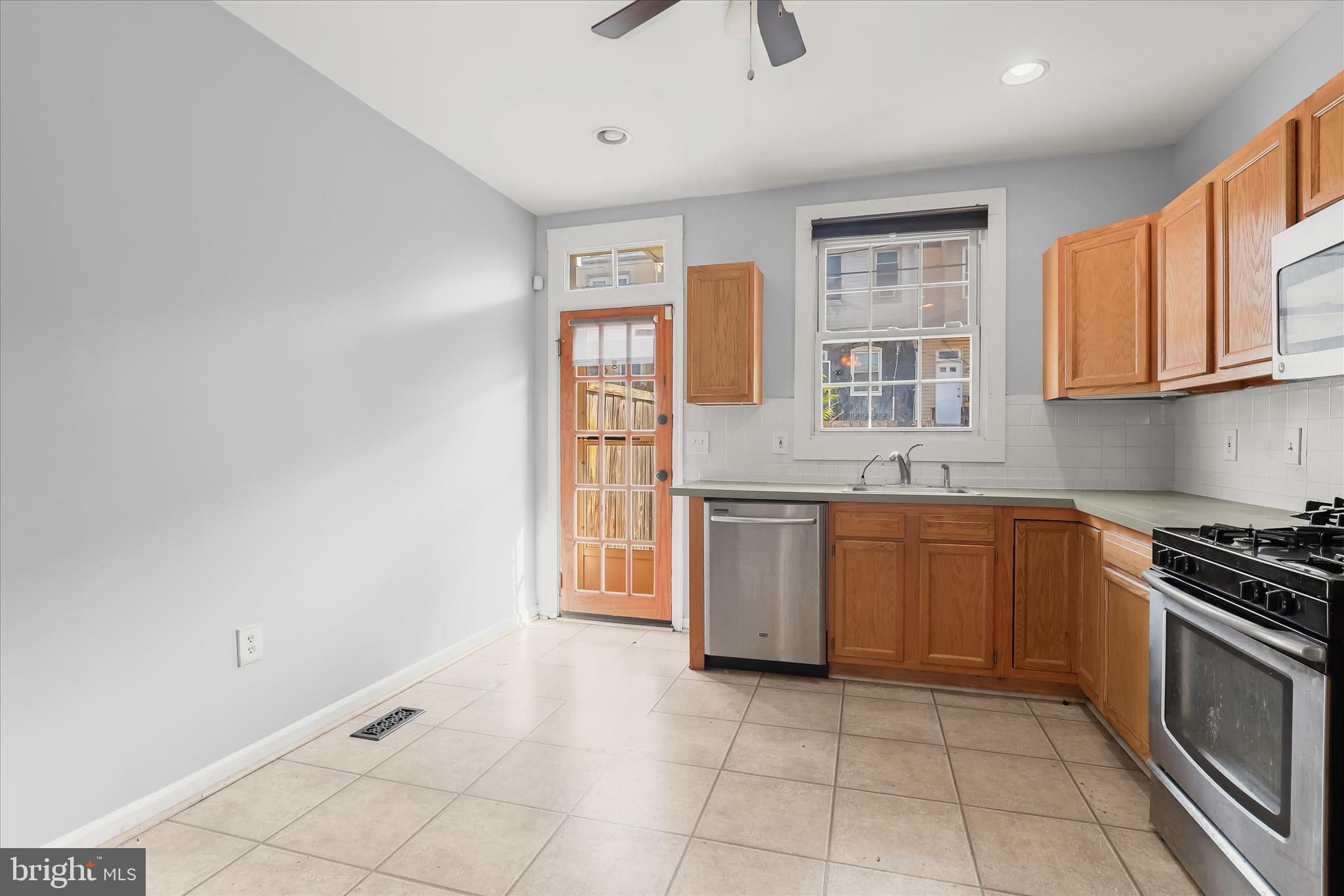 GREEKTOWN - Residential