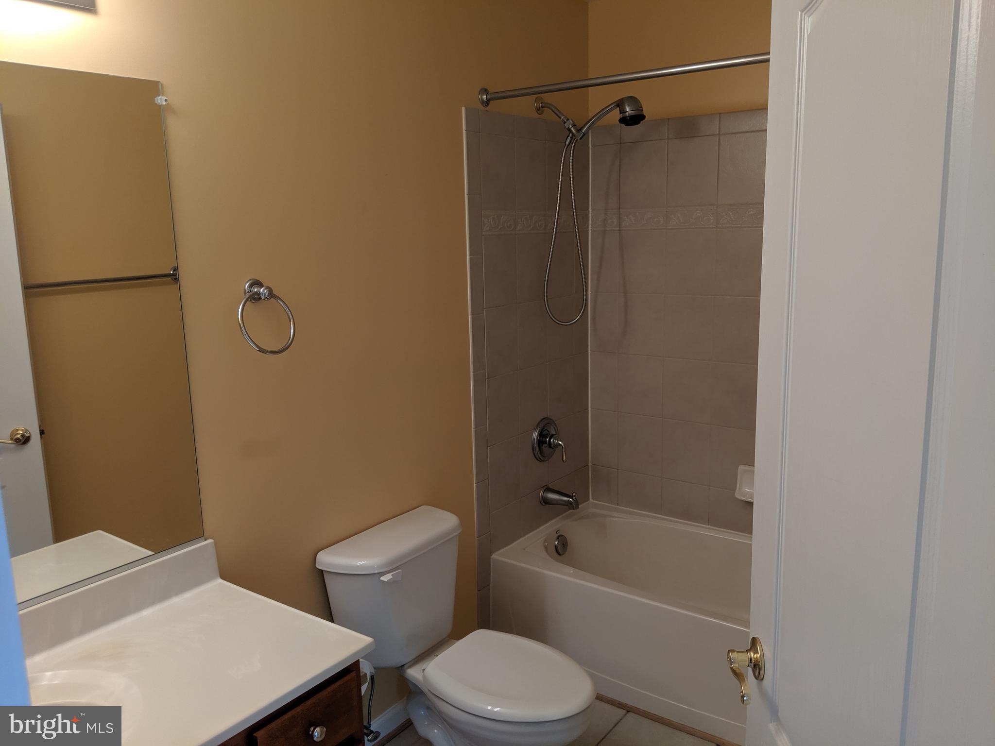 GOVERNORS GRANT - Residential Lease