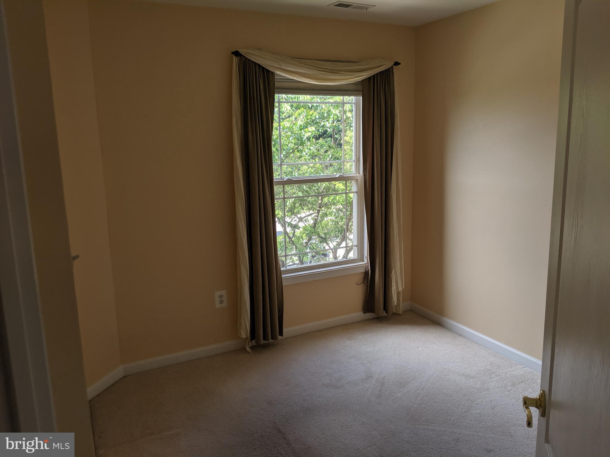 GOVERNORS GRANT - Residential Lease