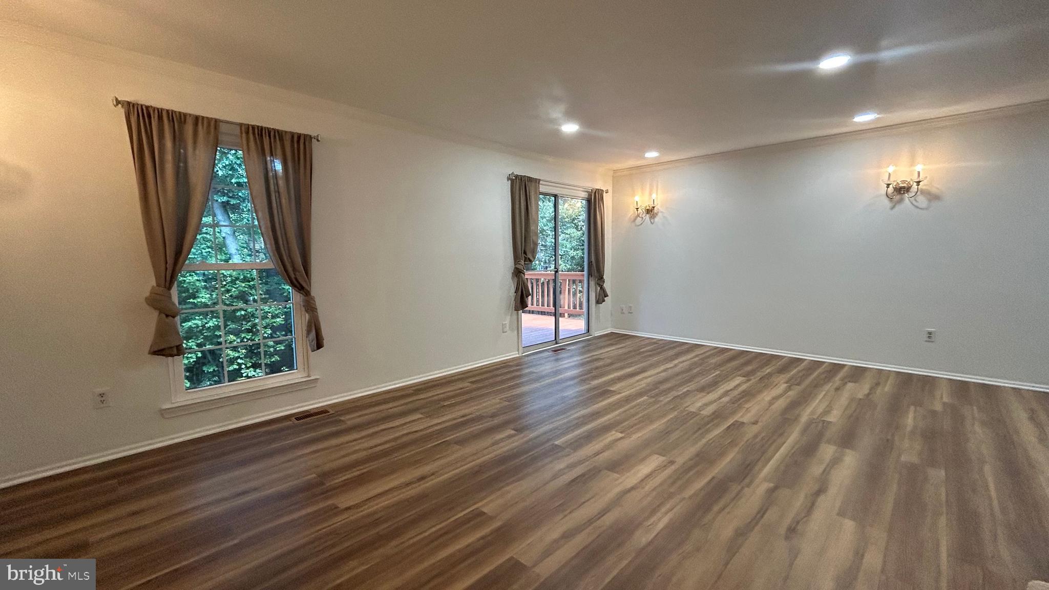 10603 REEDS LANDING CIRCLE