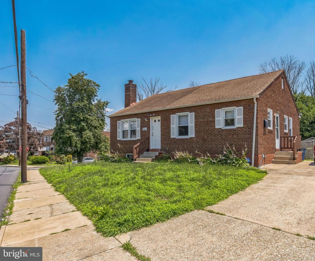 Photo of 711 Poplar Street, SHARON HILL, PA 19079 (MLS # PADE2093530)