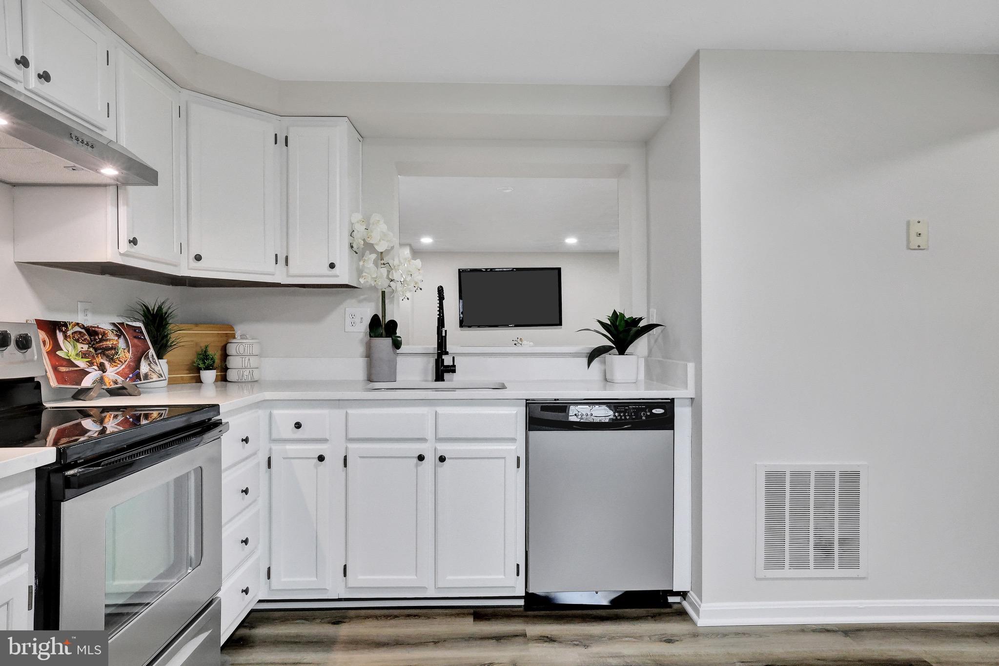 7257 PROCOPIO CIRCLE