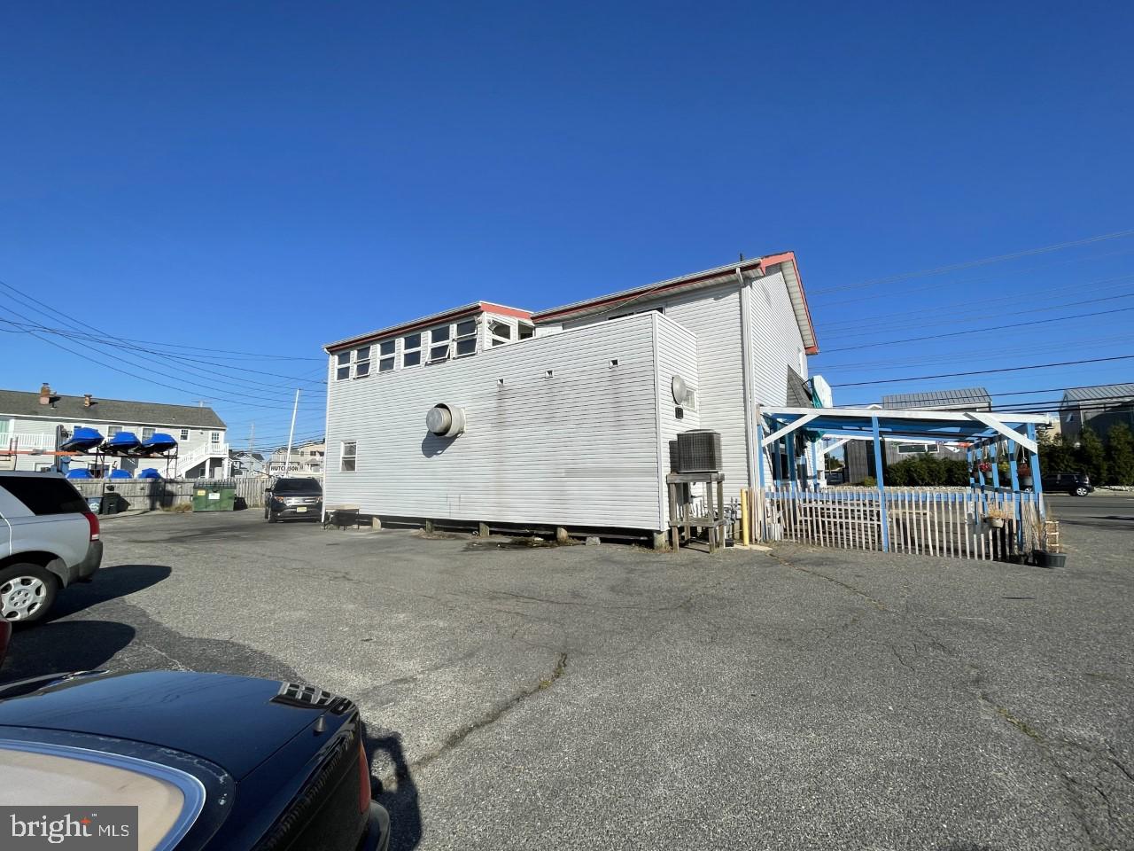 3200 LONG BEACH BLVD