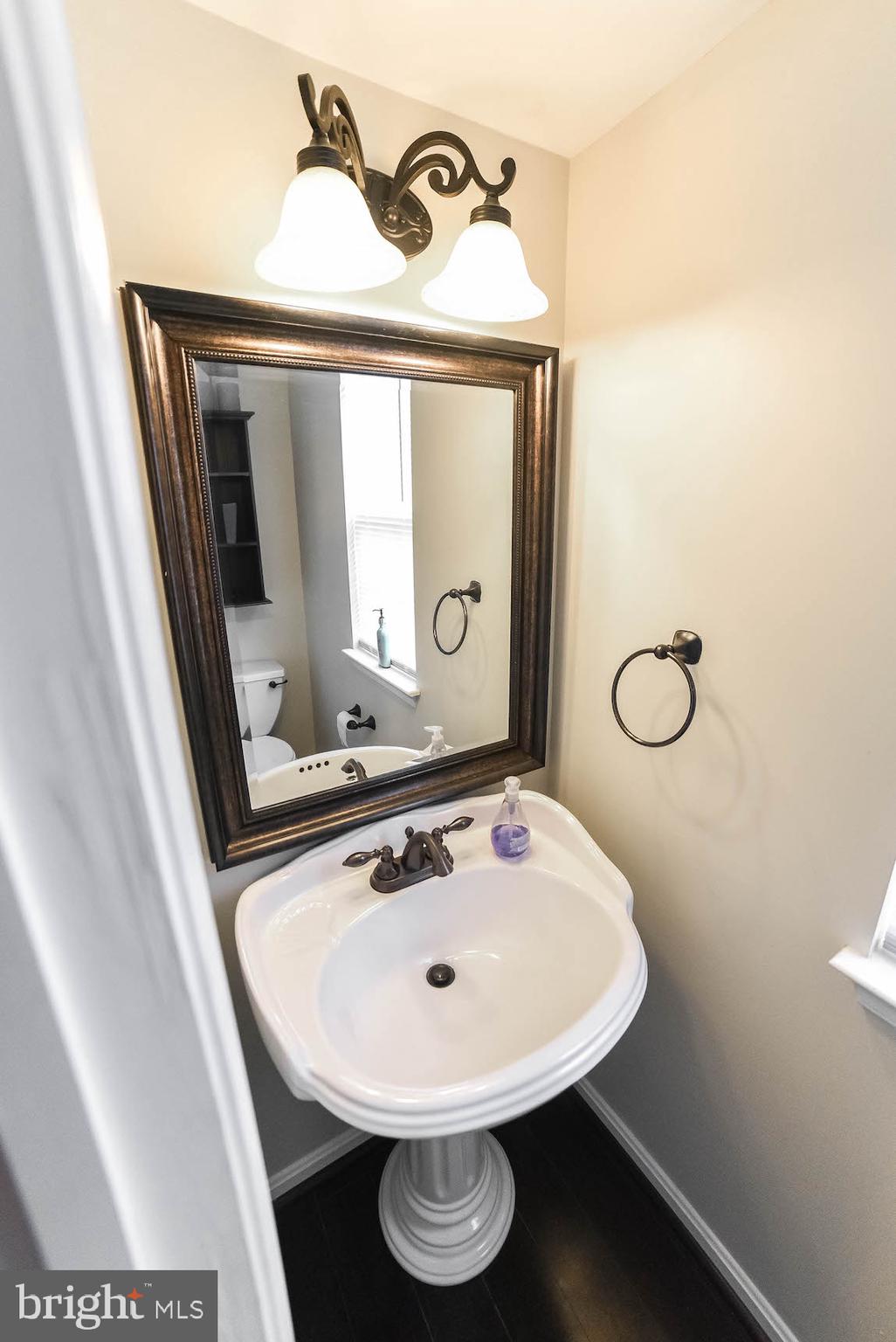 HUNTING QUARTERS - Residential