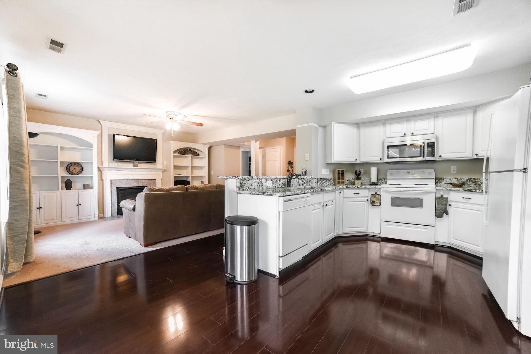 HUNTING QUARTERS - Residential