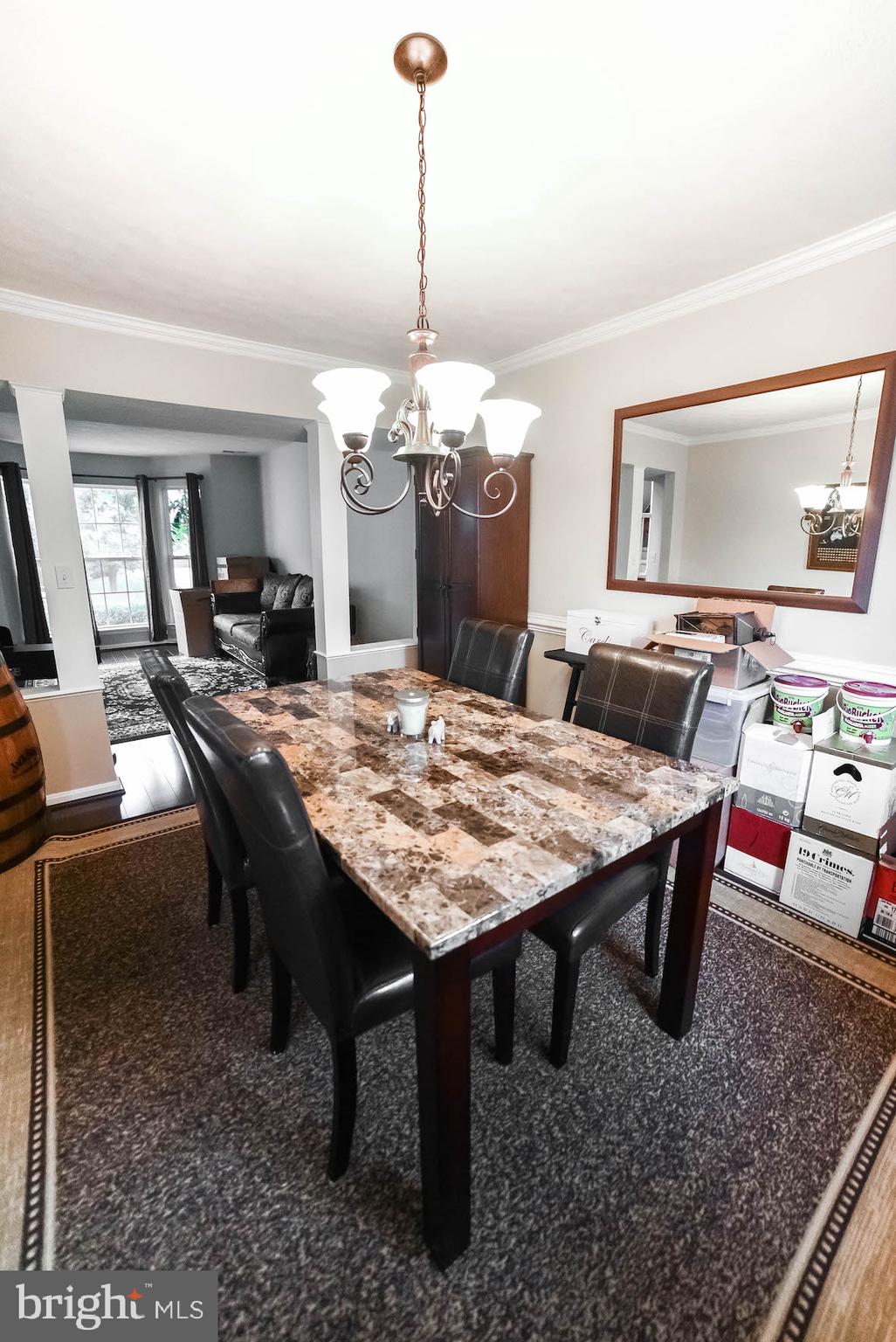 HUNTING QUARTERS - Residential