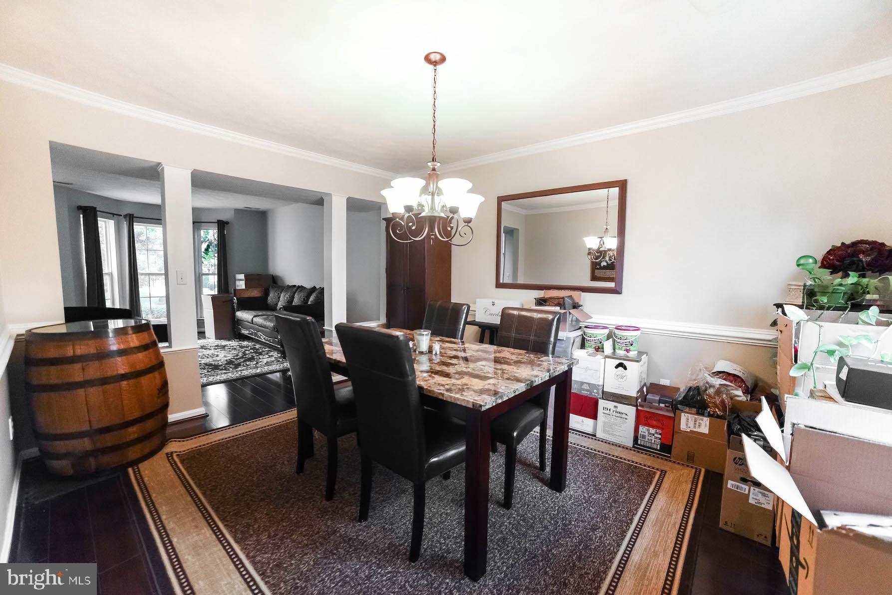 HUNTING QUARTERS - Residential