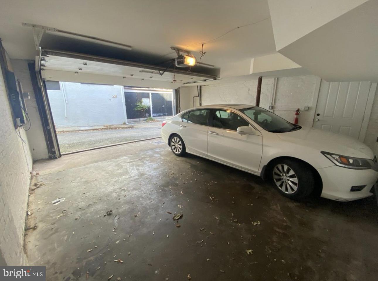 MOUNT VERNON PLACE HISTORIC DISTRICT - Residential Lease