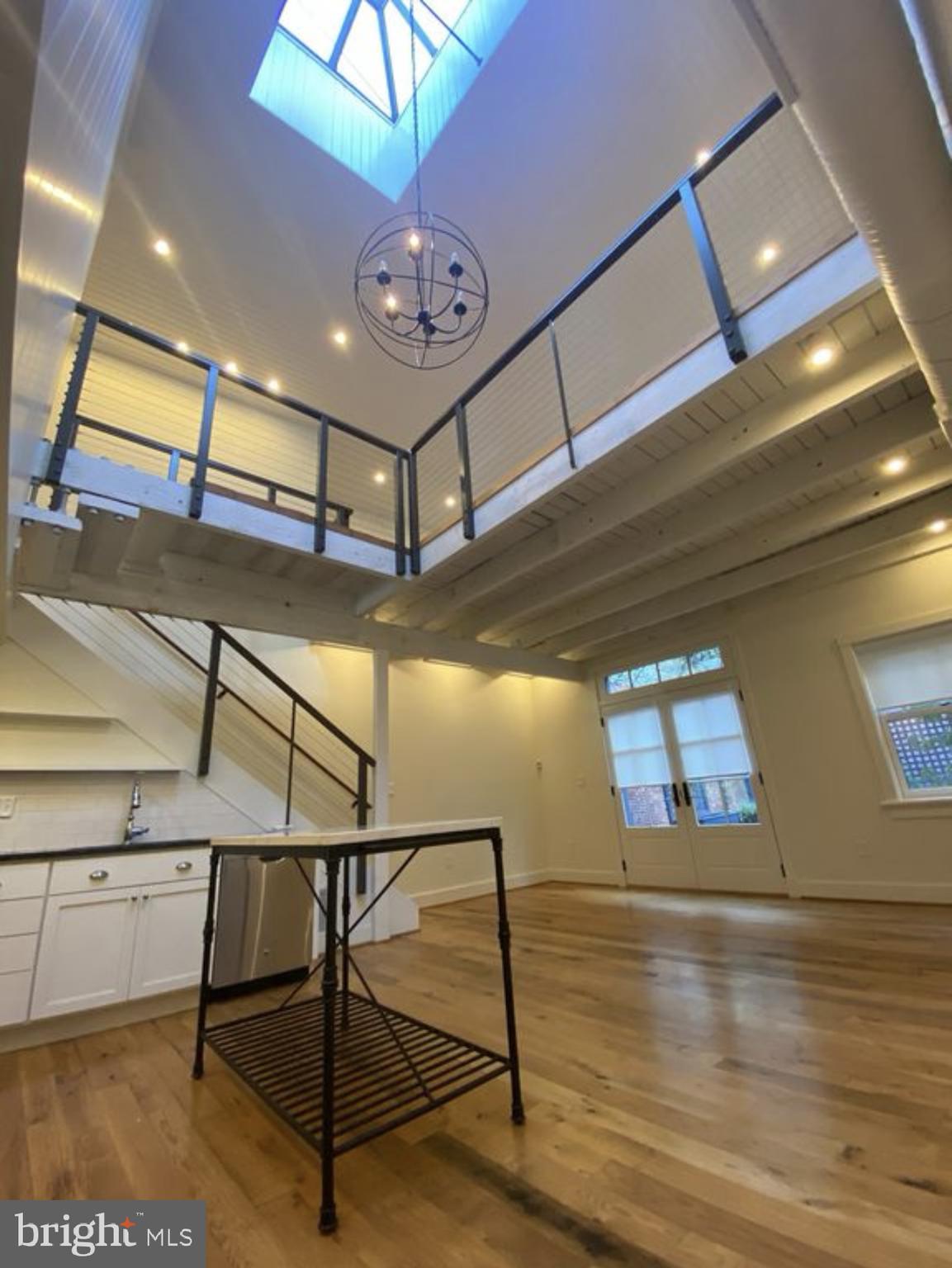 MOUNT VERNON PLACE HISTORIC DISTRICT - Residential Lease