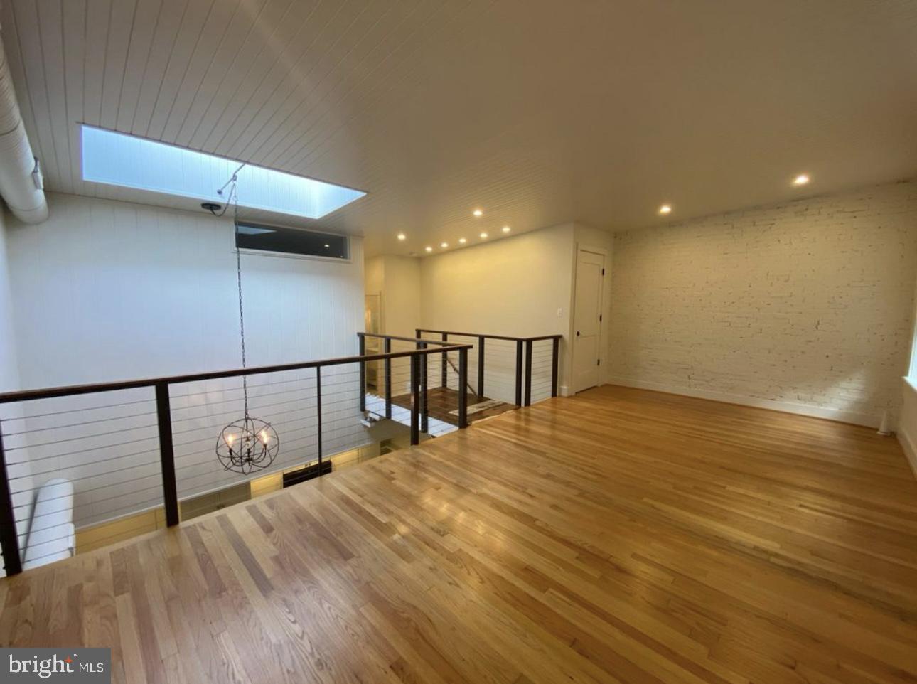 MOUNT VERNON PLACE HISTORIC DISTRICT - Residential Lease