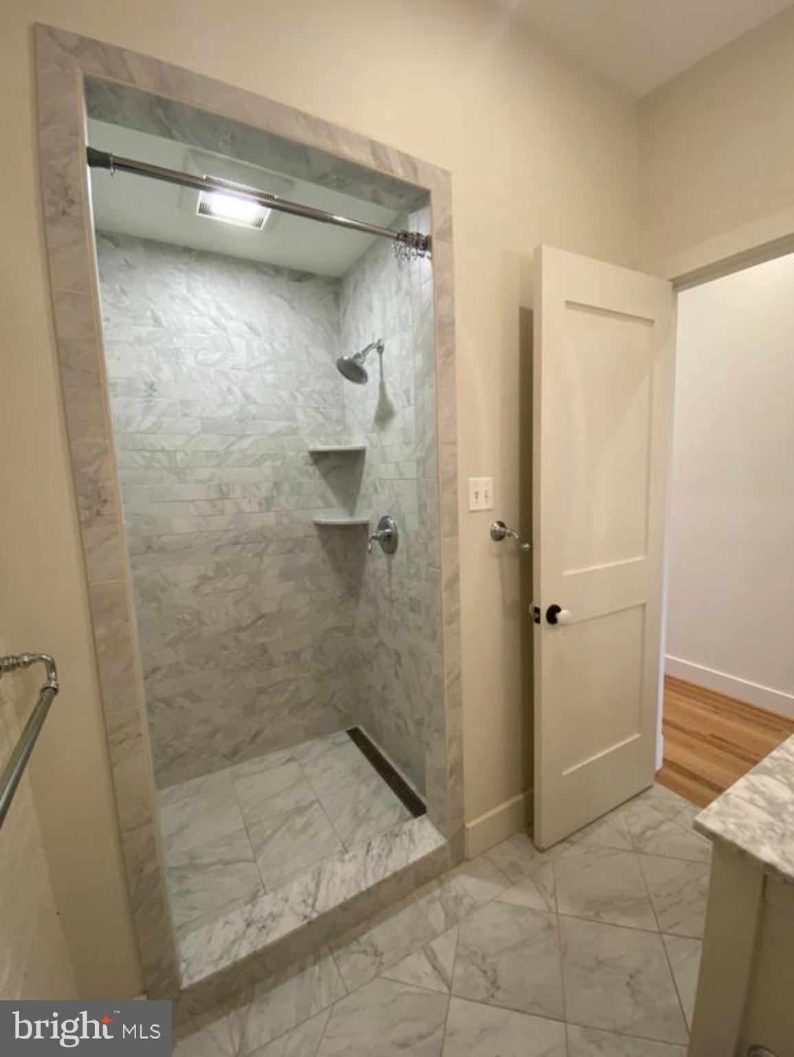 MOUNT VERNON PLACE HISTORIC DISTRICT - Residential Lease