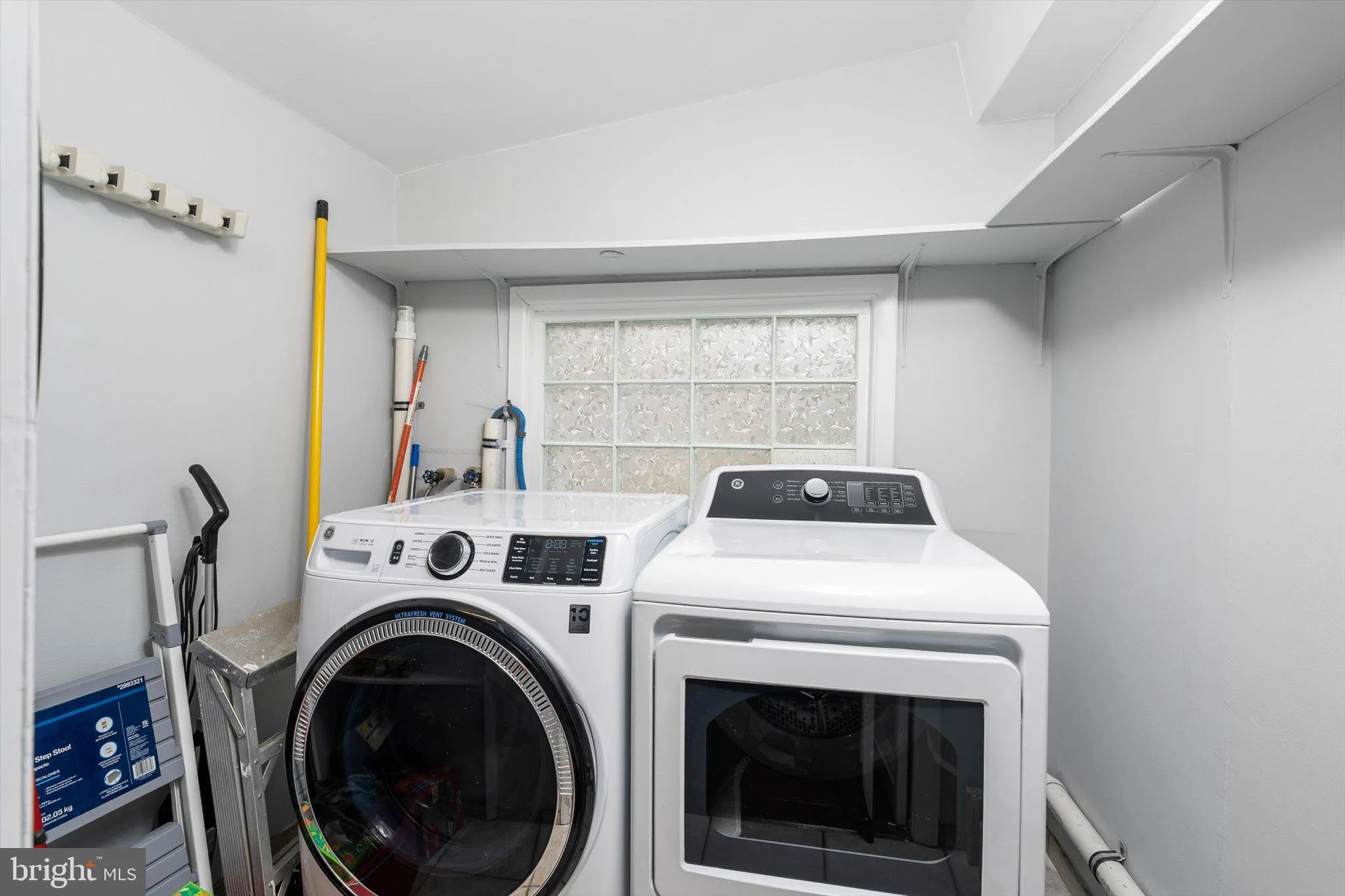 Millstone Township, New Jersey 08510, United States, 2 Bedrooms Bedrooms, ,1 BathroomBathrooms,Residential,Coming Soon,97710