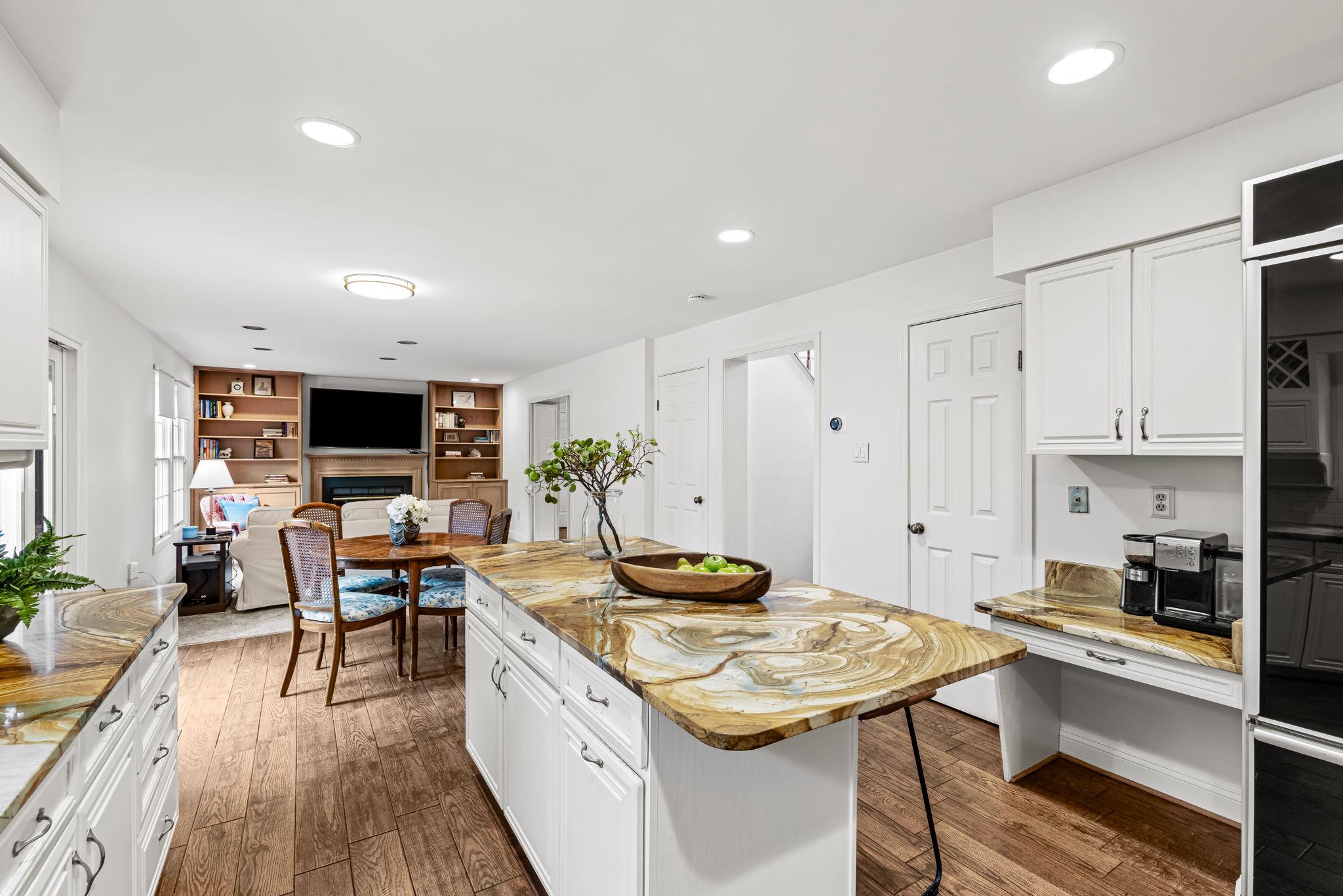 MOUNT WASHINGTON - Residential