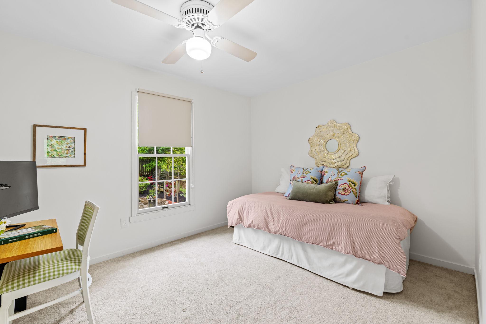 MOUNT WASHINGTON - Residential