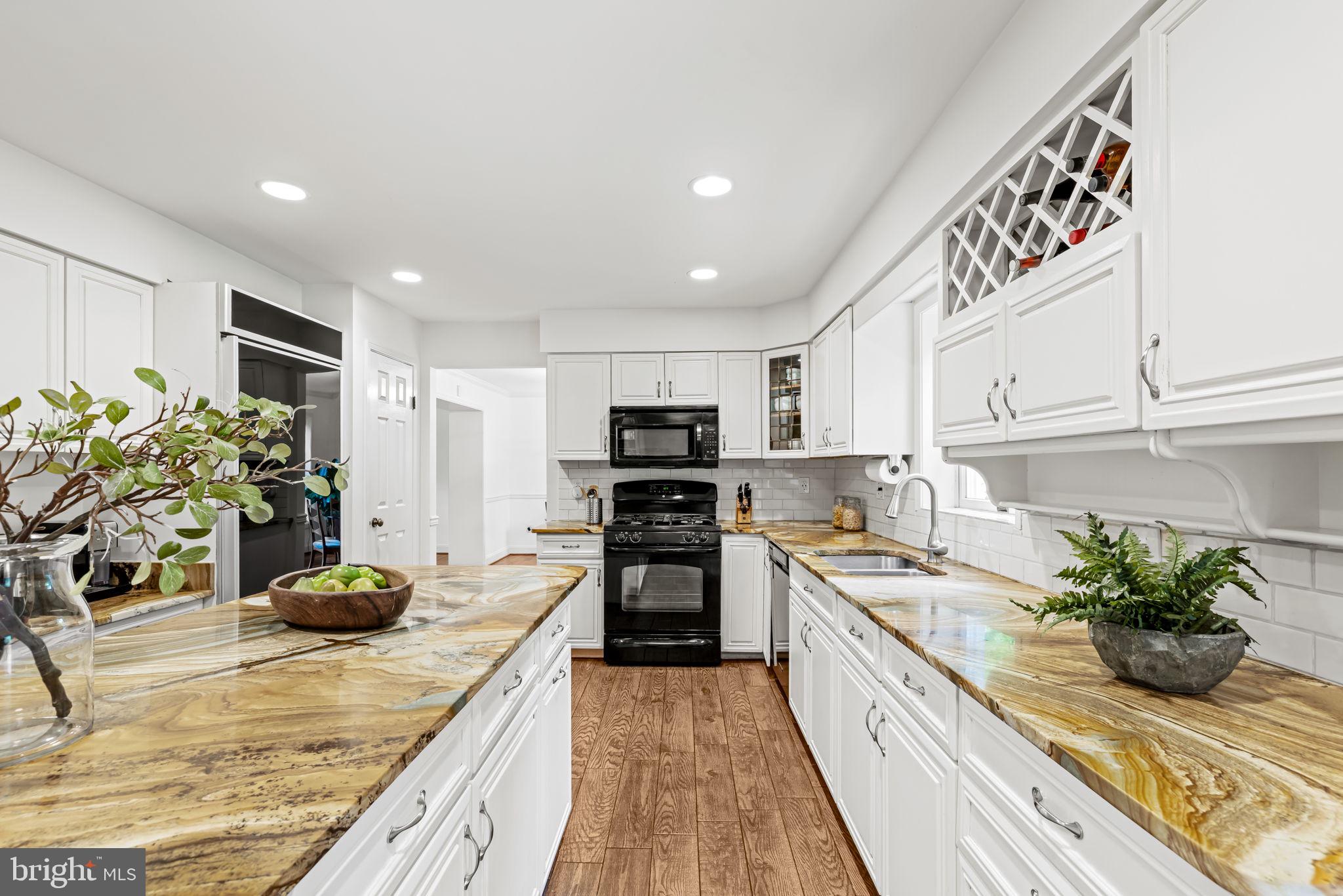 MOUNT WASHINGTON - Residential