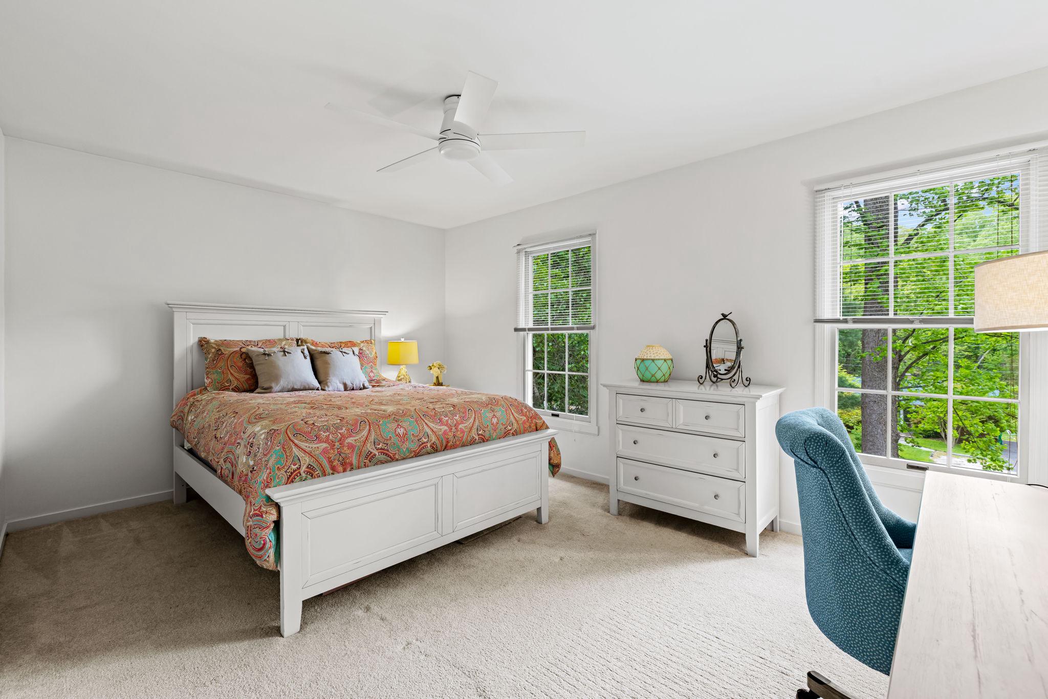 MOUNT WASHINGTON - Residential