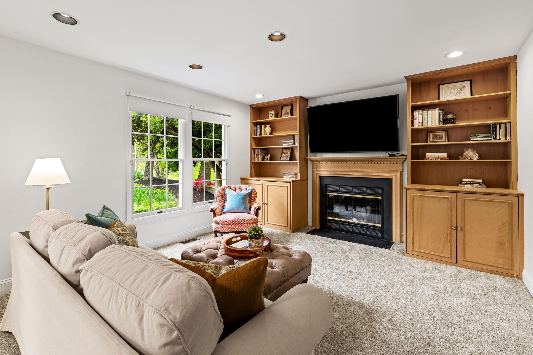 MOUNT WASHINGTON - Residential