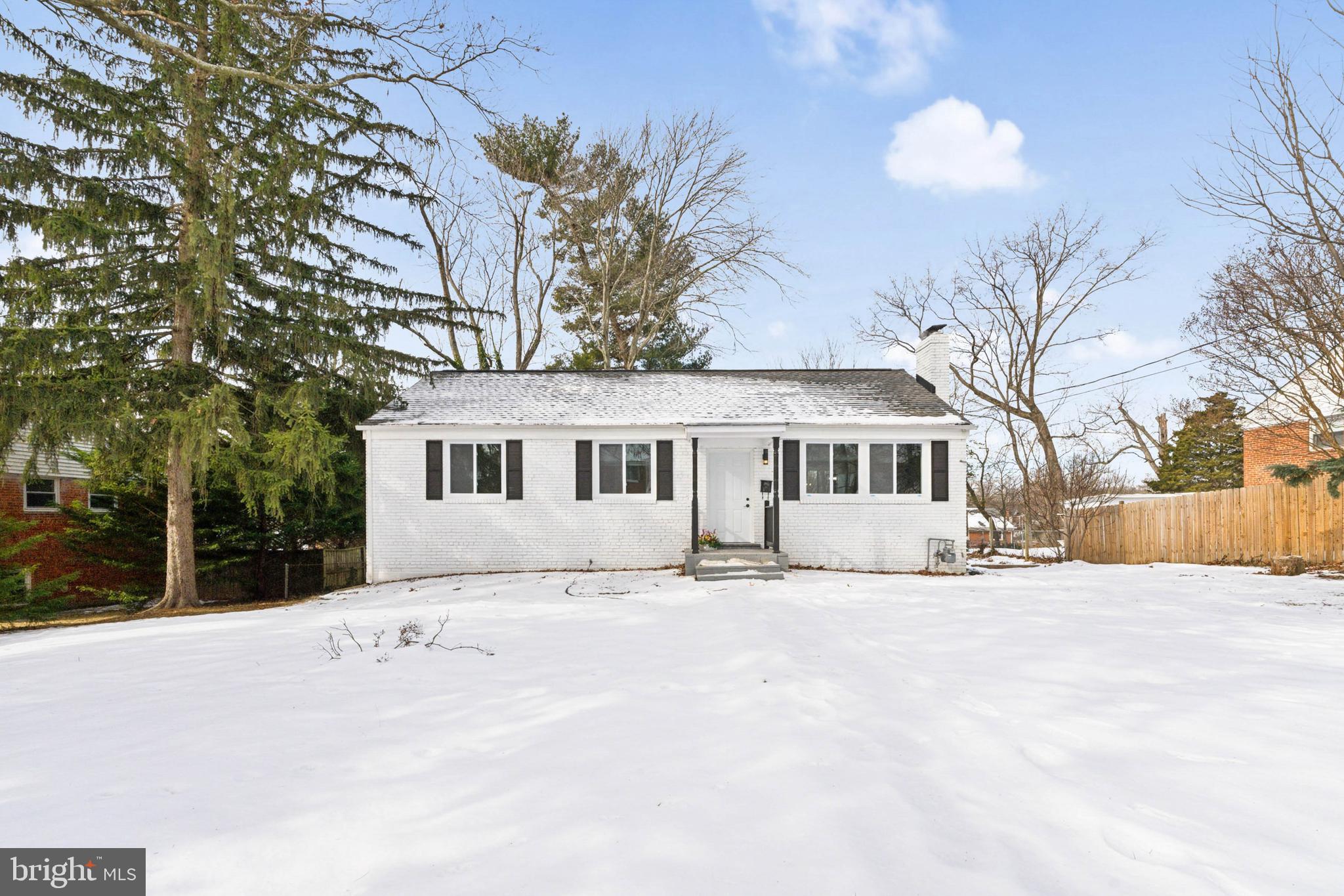 COLUMBIA PINES - Residential