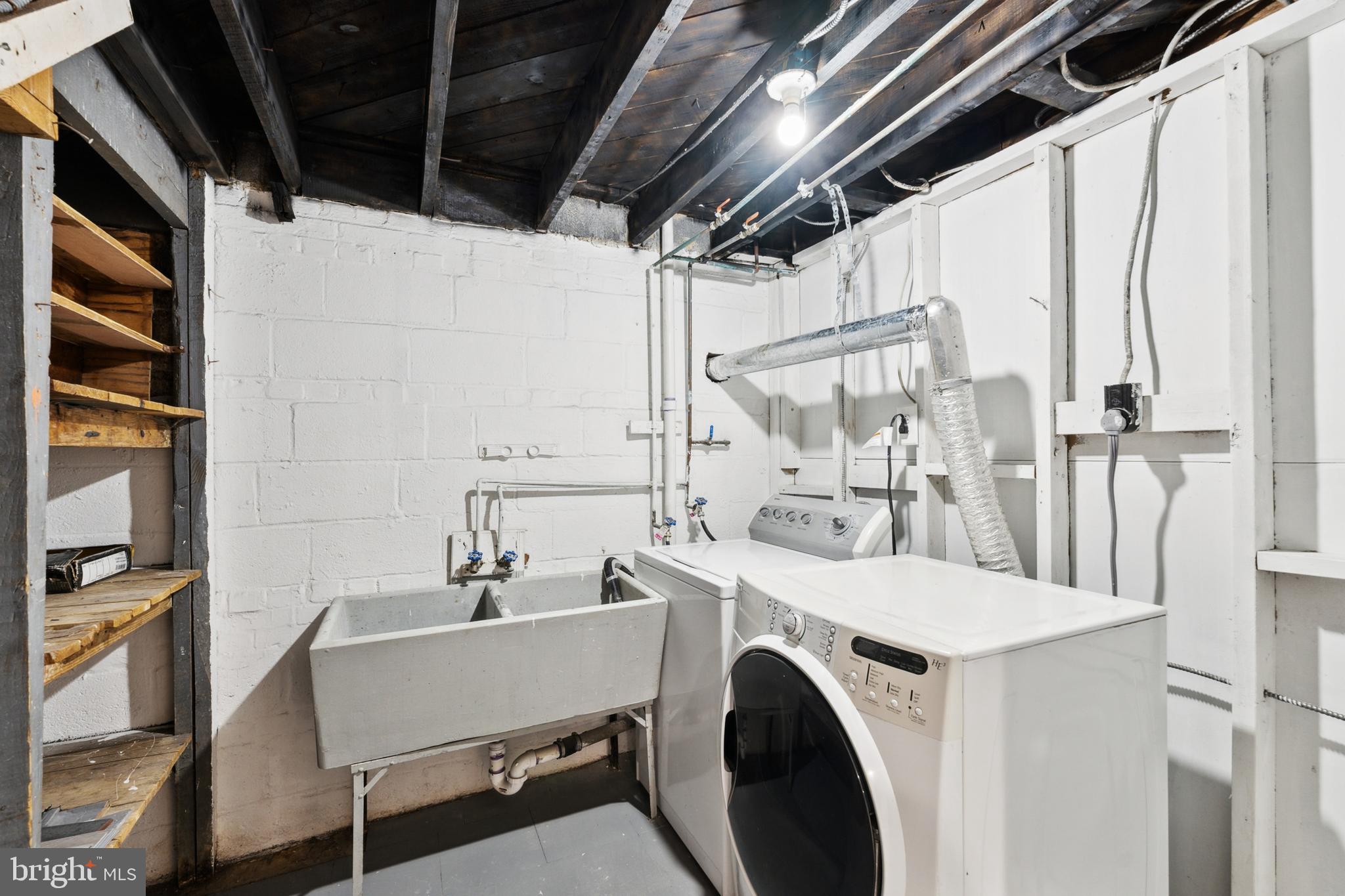 COLUMBIA PINES - Residential