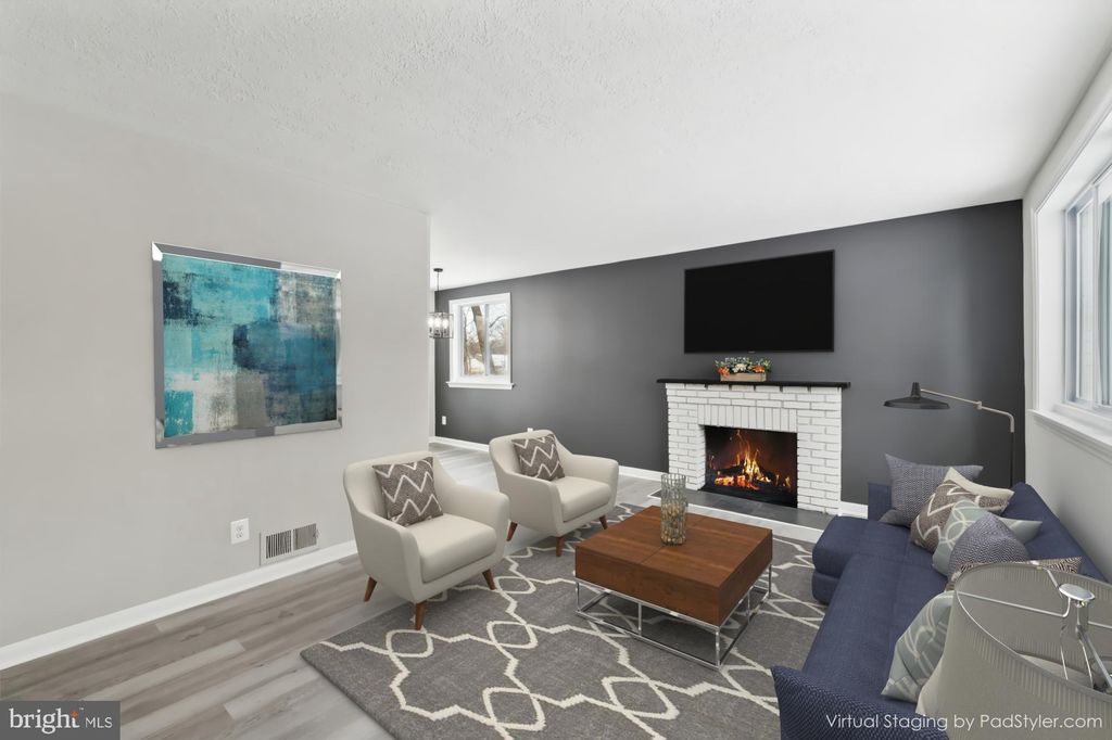 Photo of 3714 Terrace Drive, ANNANDALE, VA 22003 (MLS # VAFX2218280)