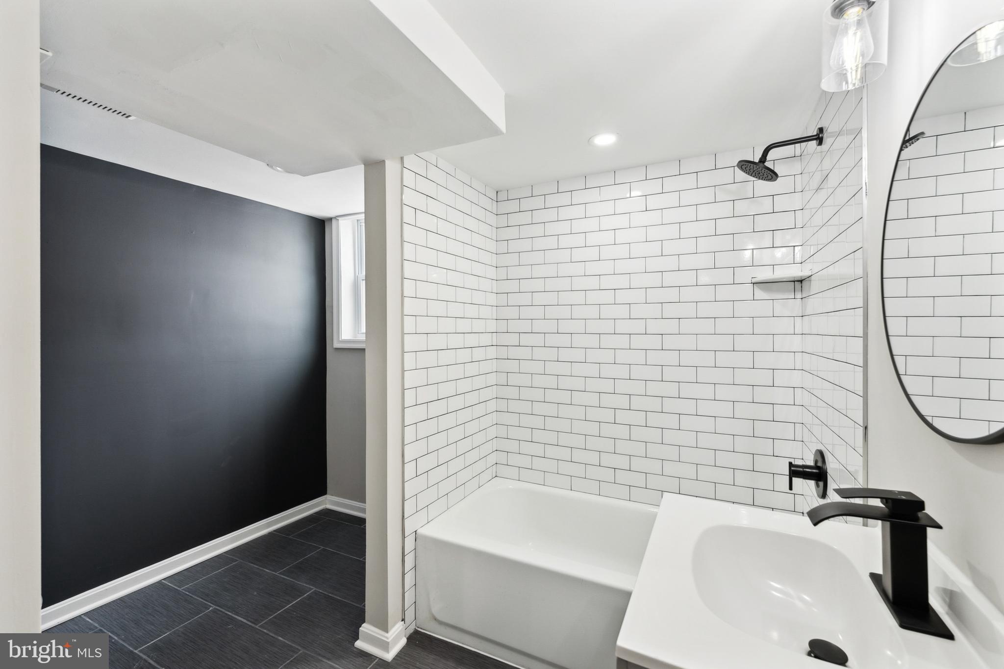 COLUMBIA PINES - Residential