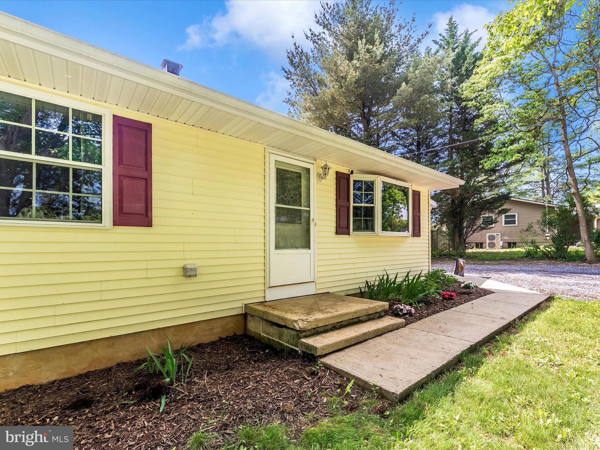 15027 RODDY ROAD
